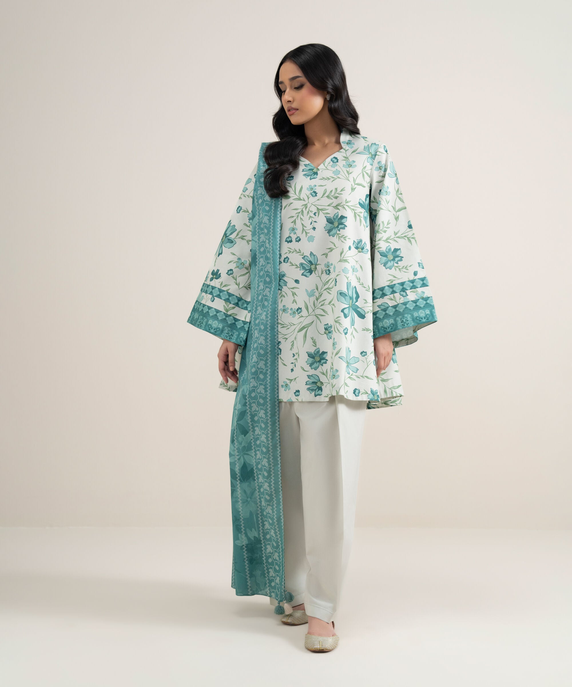 Women's Unstitched Lawn Printed Off White 2 Piece Suit