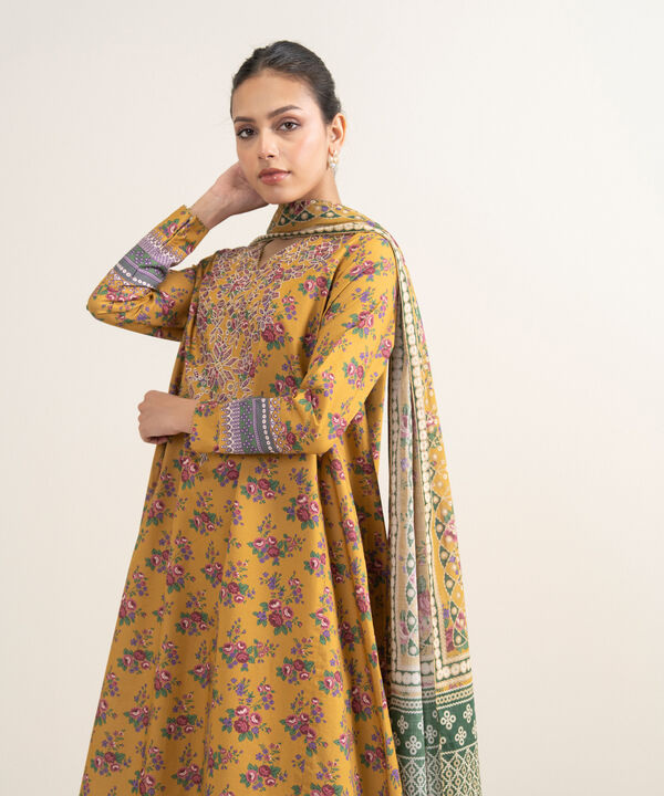3 Piece - Embroidered Lawn Suit