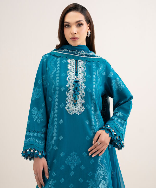 3 Piece - Embroidered Jacquard Suit