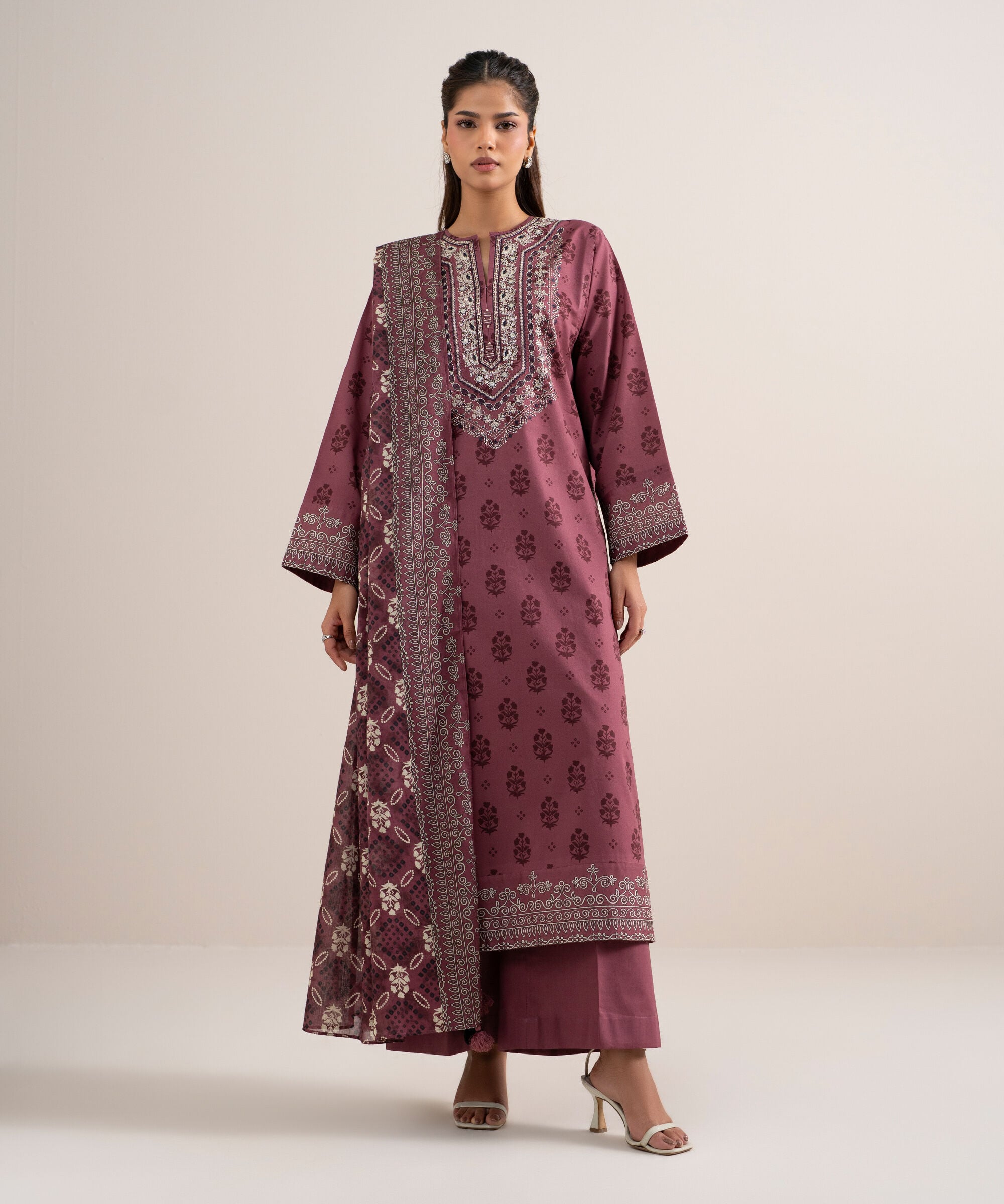 Unstitched 3 PC U3PDDS26V636