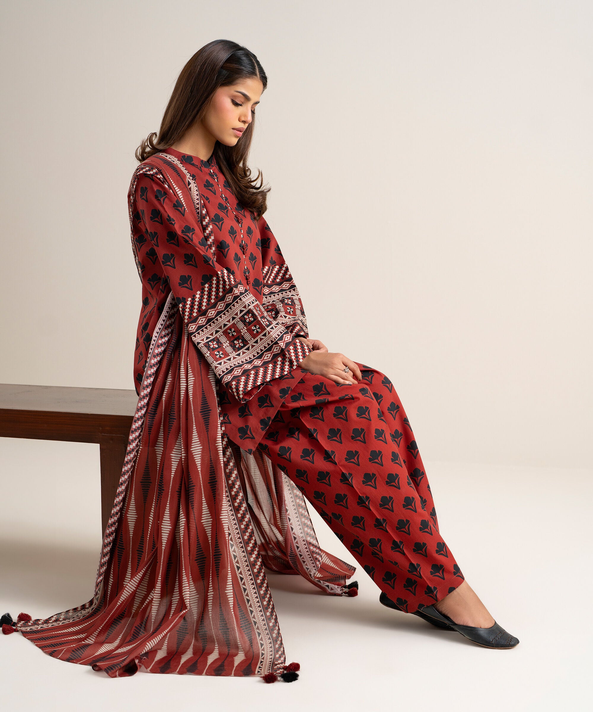 Women's Unstitched Lawn Printed Maroon 3 Piece Suit