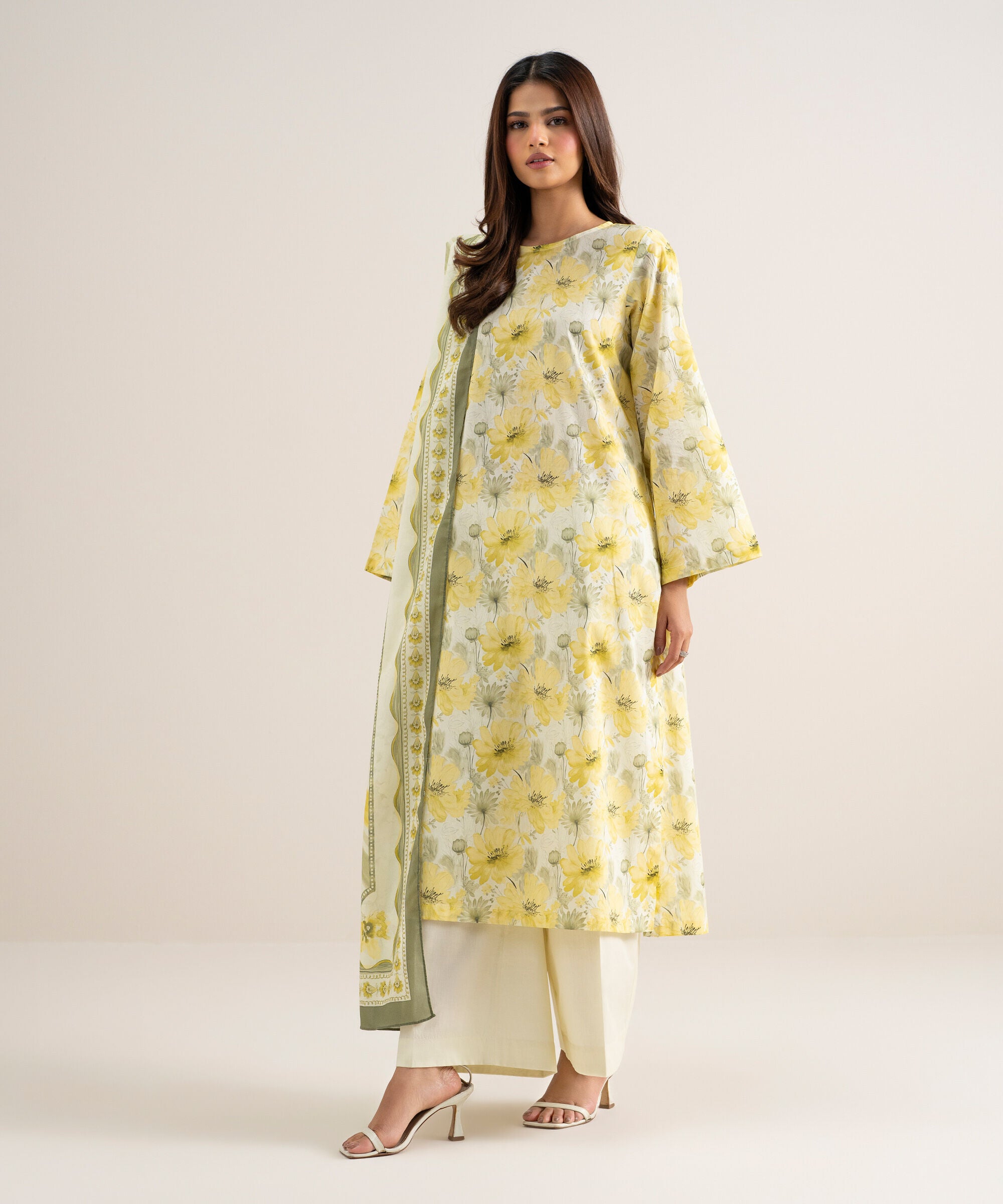 Unstitched 3 PC U3PDDS26V663