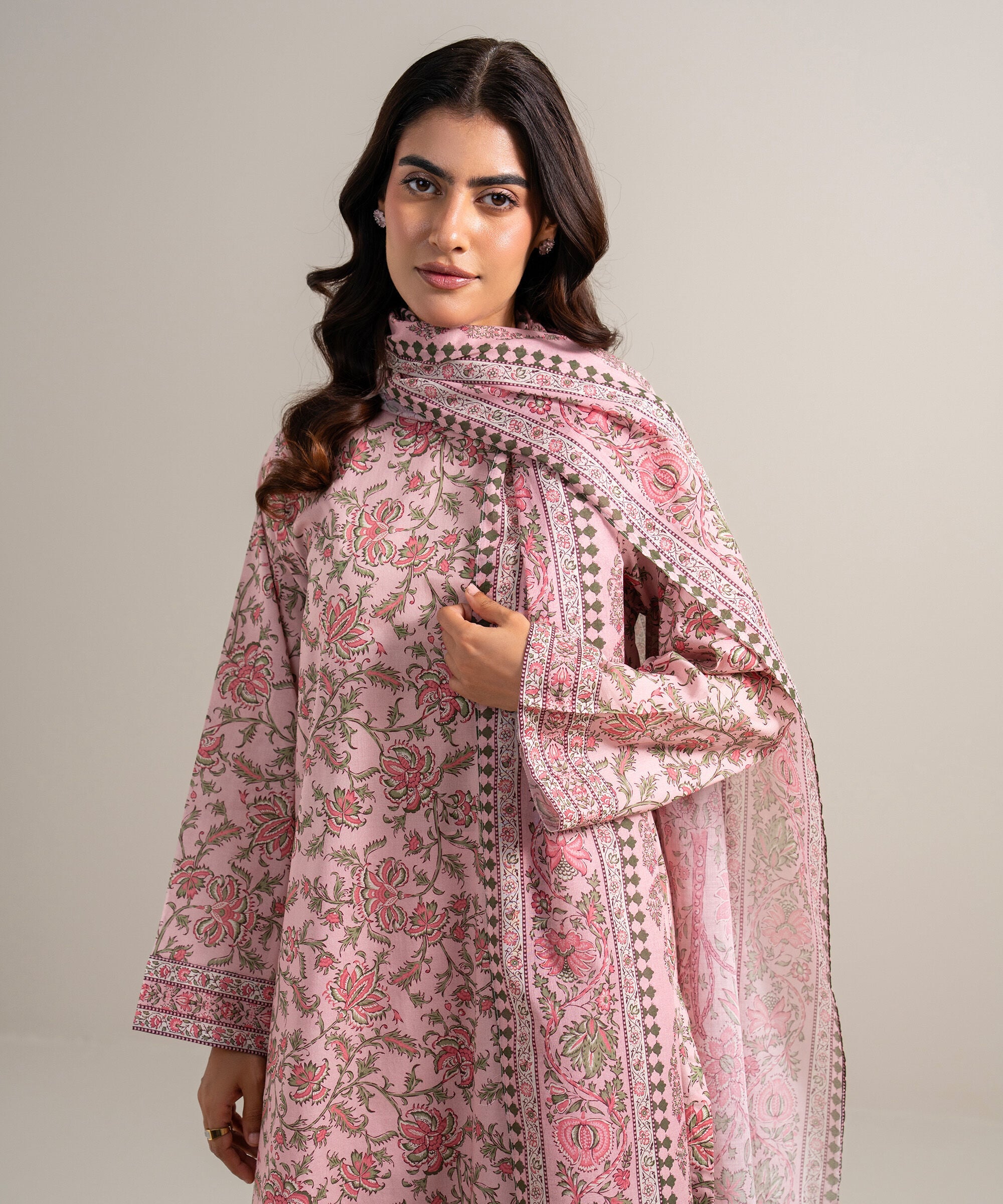 Unstitched 3 PC U3PDDS26V668