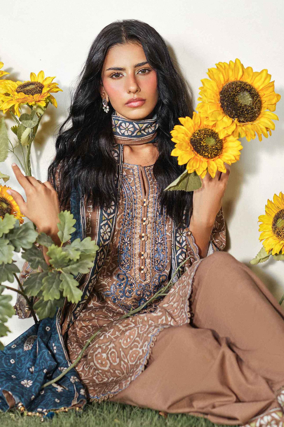 3 Piece - Printed Embroidered Suit - U3PE-NISHA26WV1-21