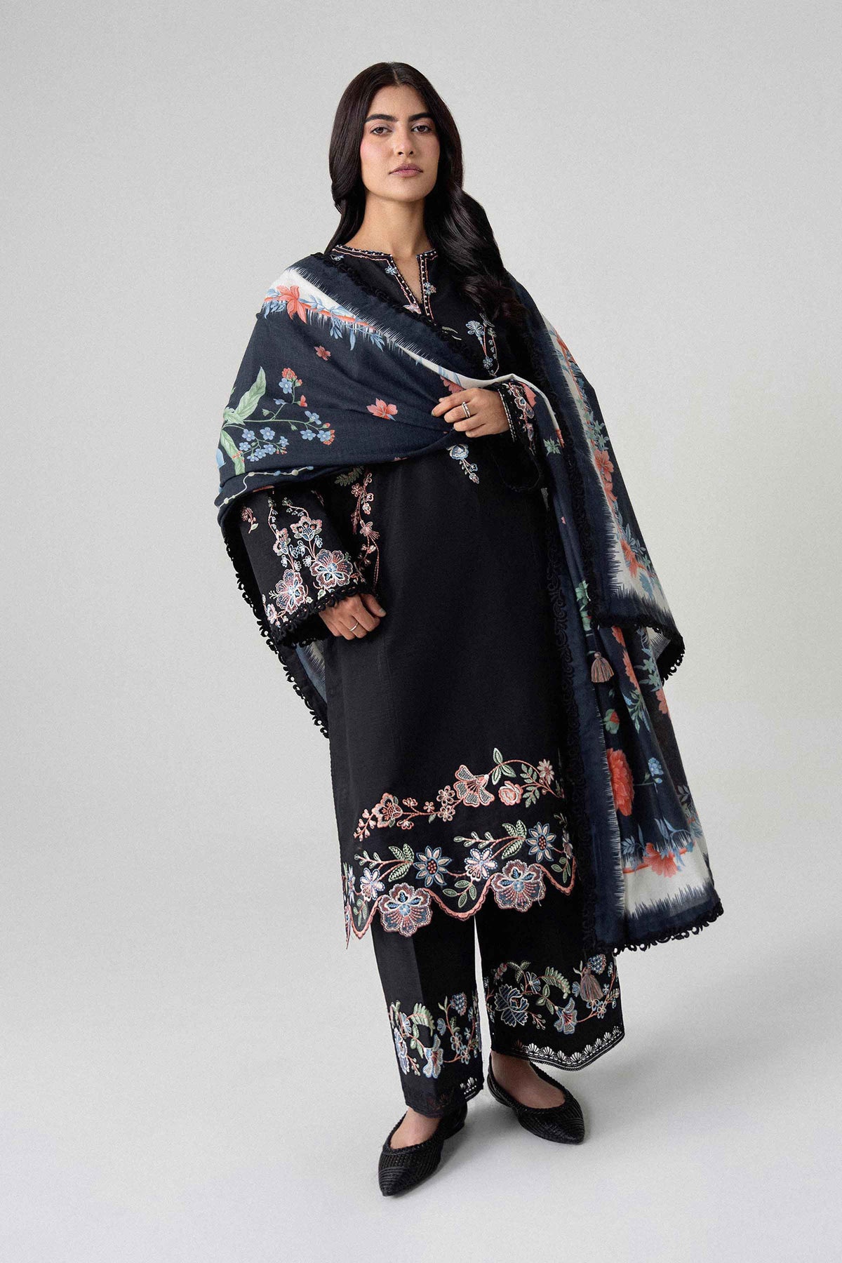3 Piece - Digital Printed Embroidered Suit - U3PE-NISHA26WV1-231
