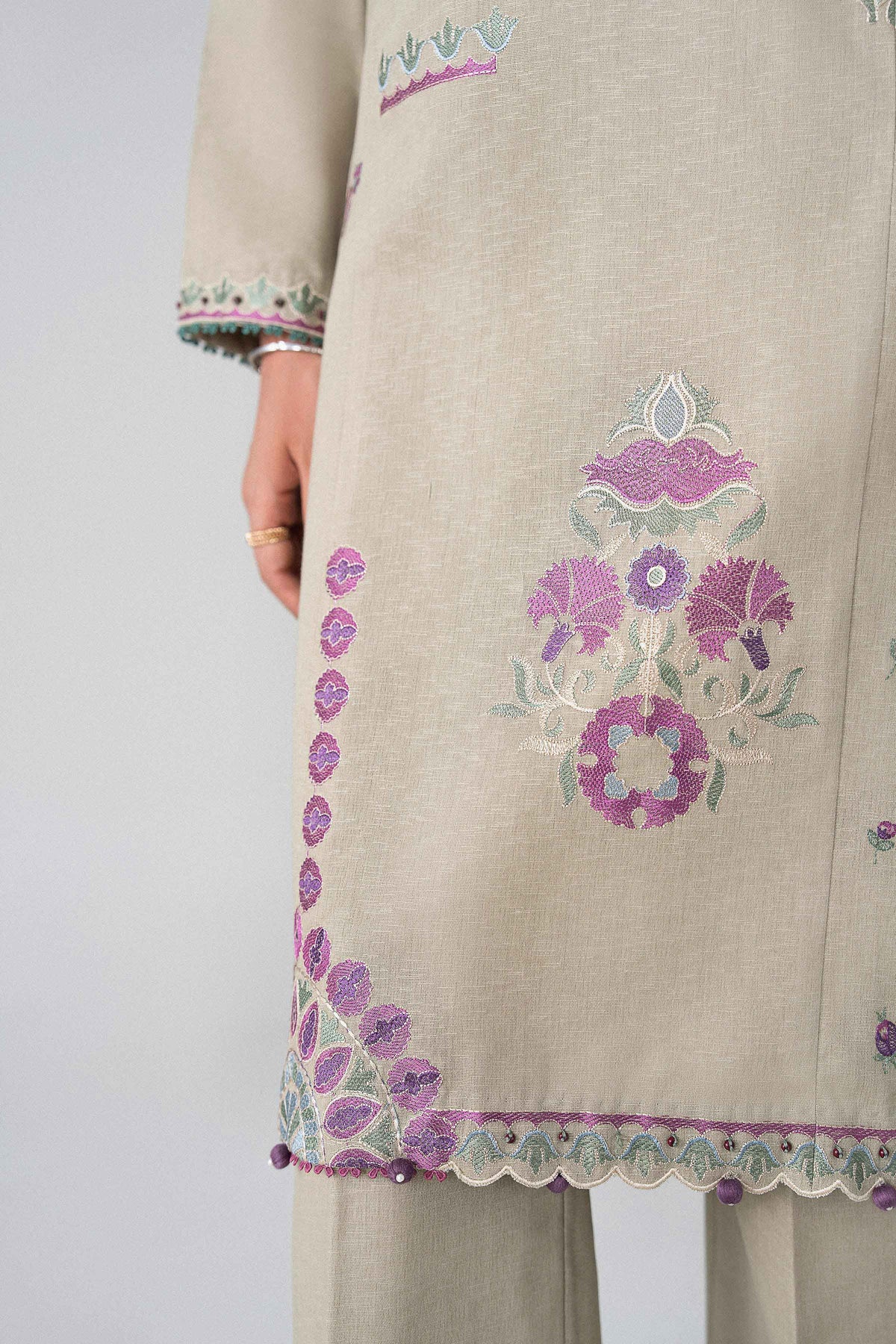 3 Piece - Embroidered Suit - U3PE-NISHA26WV1-55