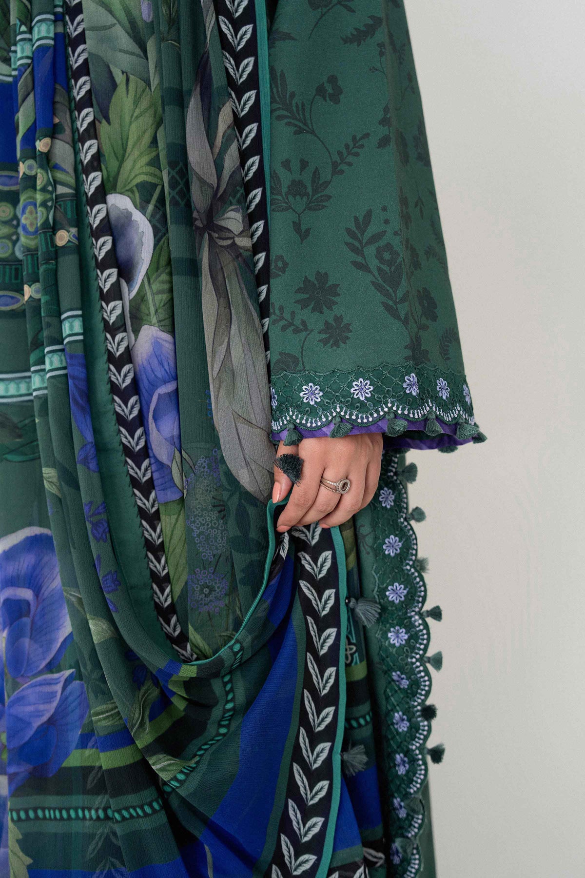 3 Piece - Digital Printed Embroidered Suit - U3PE-NISHA26WV1-69