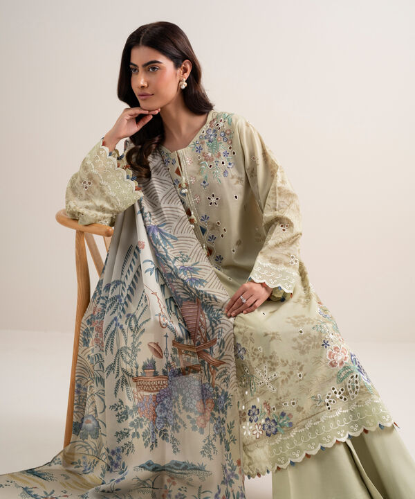 3 Piece - Embroidered Lawn Suit