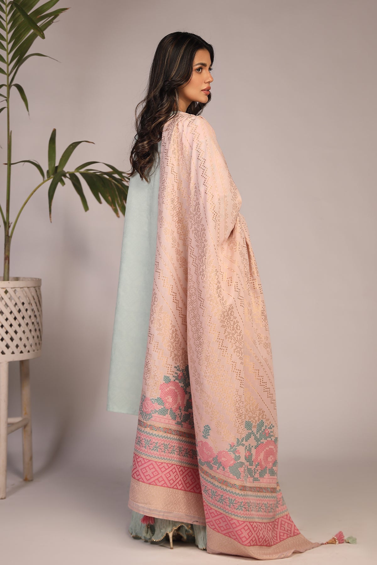 https://cdn.shopify.com/s/files/1/0704/5916/2937/products/UBNL3793.jpg?v=1752140890