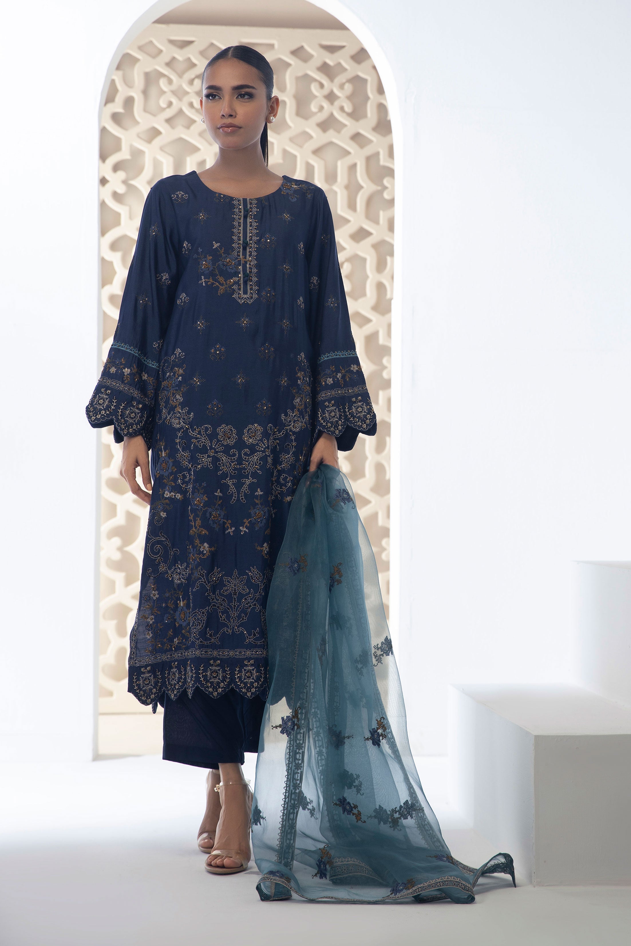 https://cdn.shopify.com/s/files/1/0587/3080/7460/products/UBNL6531.jpg?v=1736414960