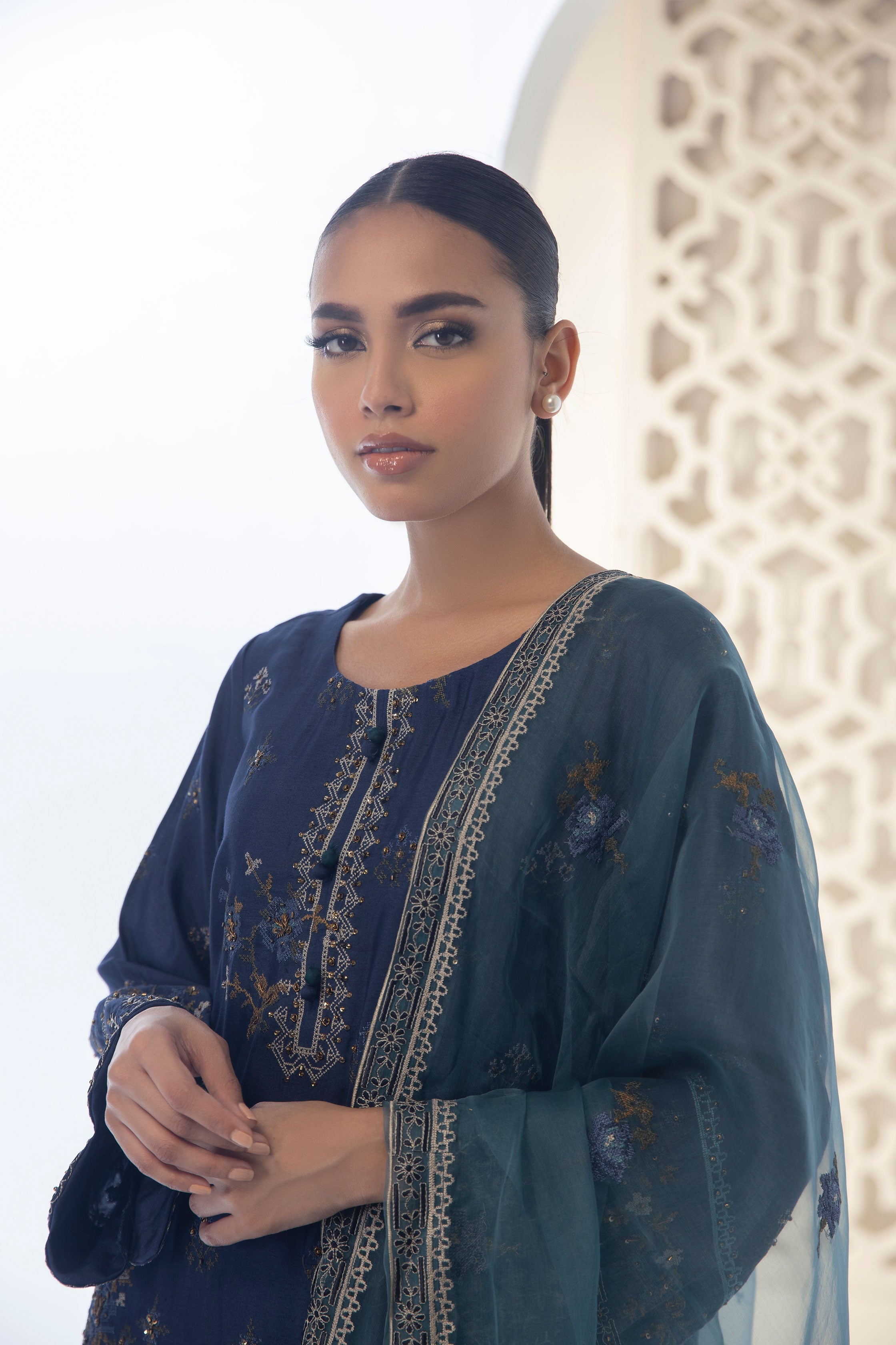 https://cdn.shopify.com/s/files/1/0587/3080/7460/products/UBNL6540.jpg?v=1736414960