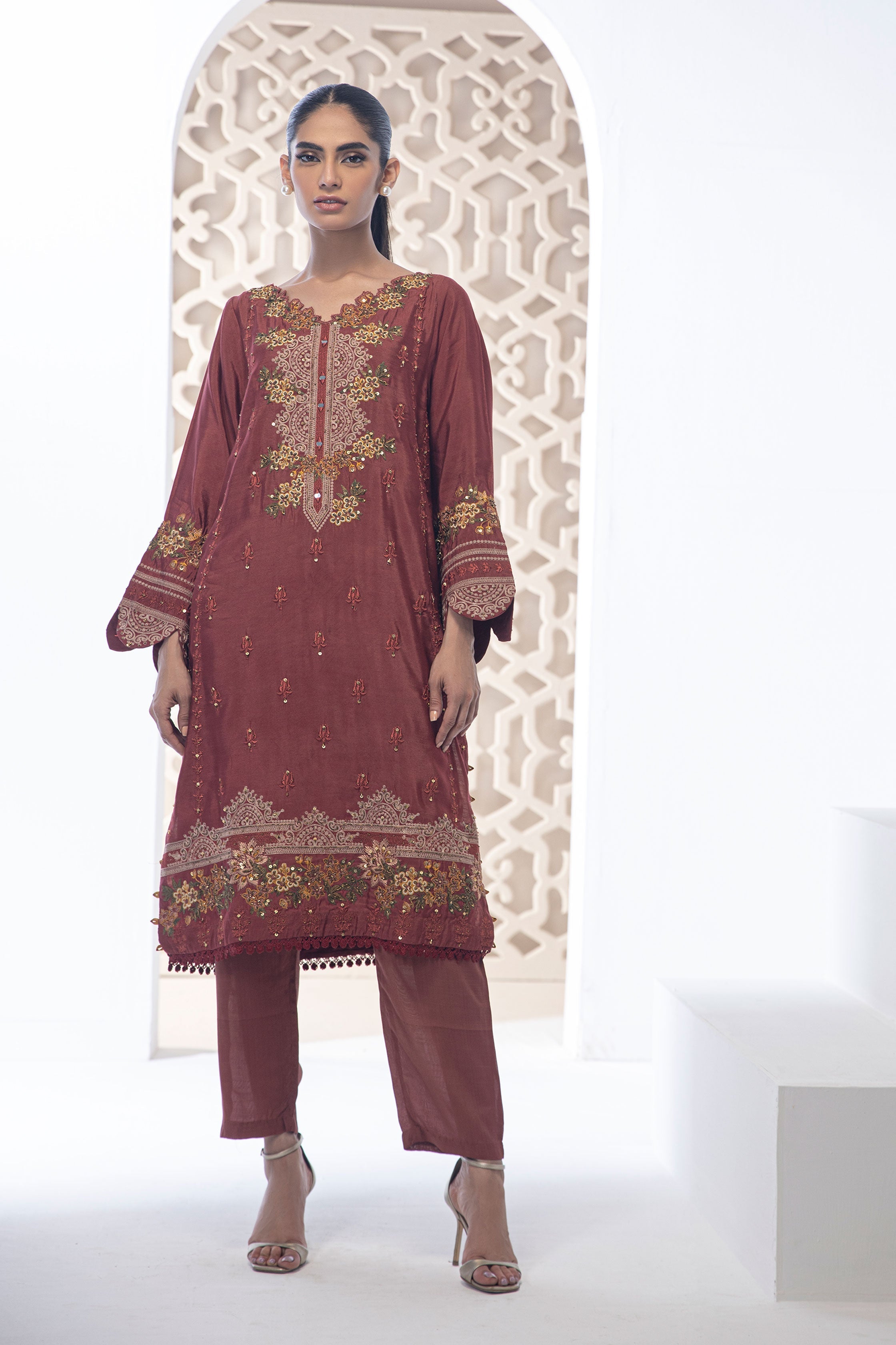 https://cdn.shopify.com/s/files/1/0587/3080/7460/products/UBNL6573.jpg?v=1736414962