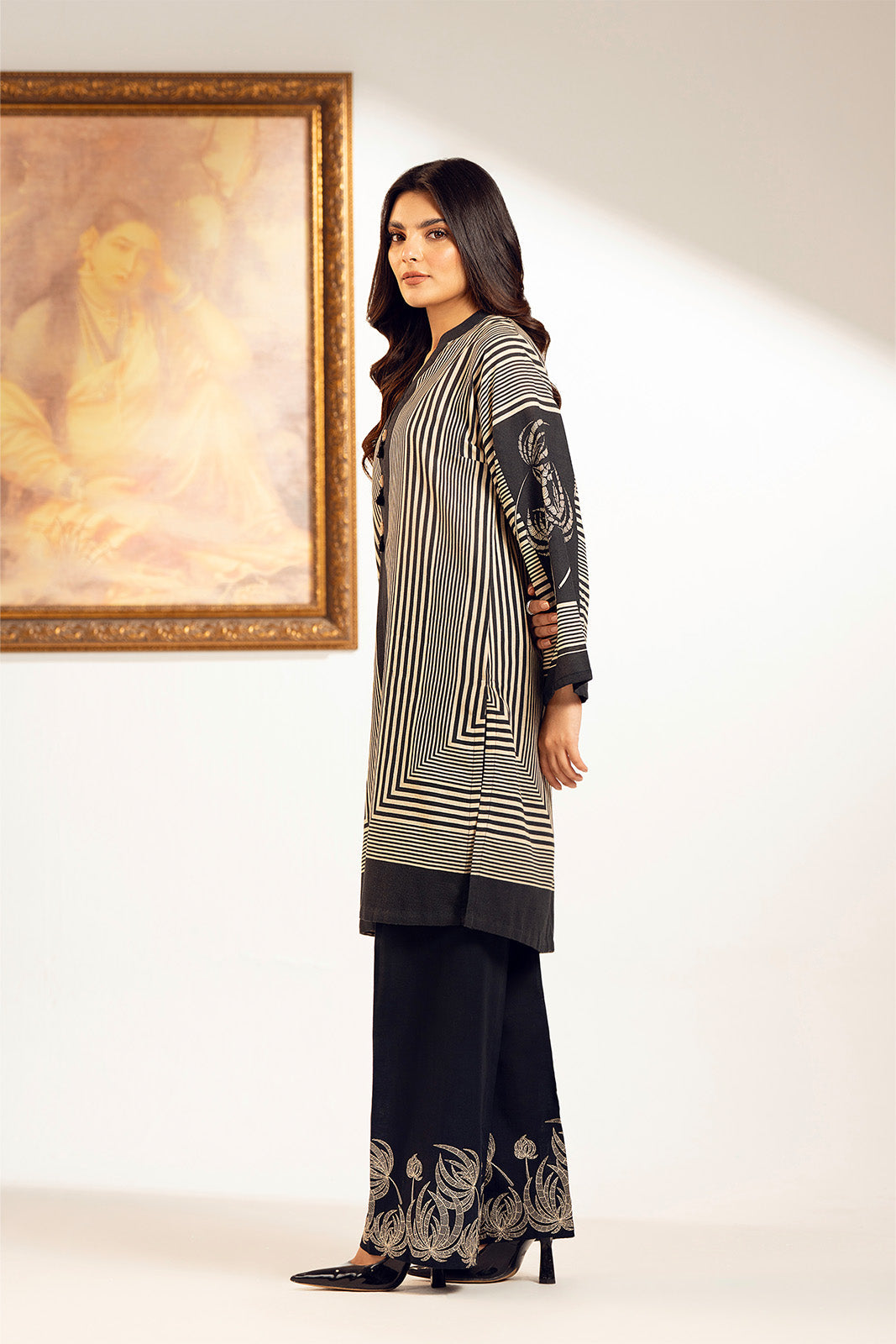 2 Piece Unstitched Printed Slub Khaddar Printed Suit (UC0082)