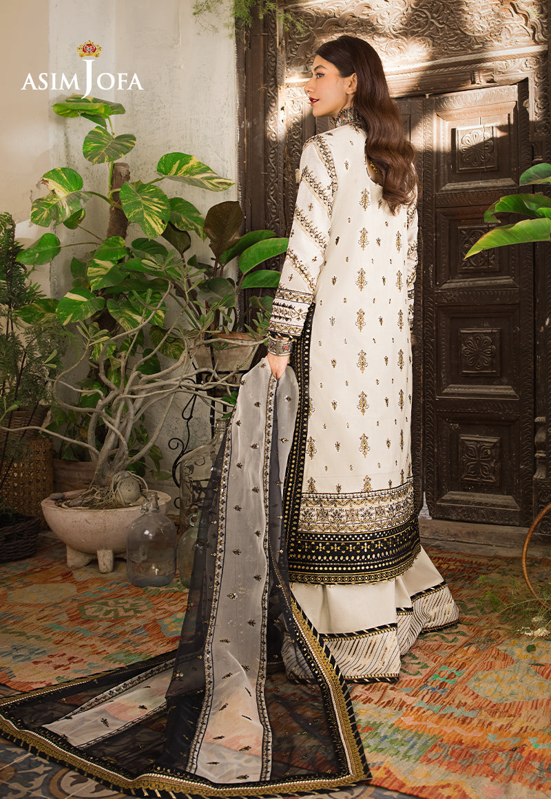 AJLR-18 EMBROIDERED LAWN 3 PCS