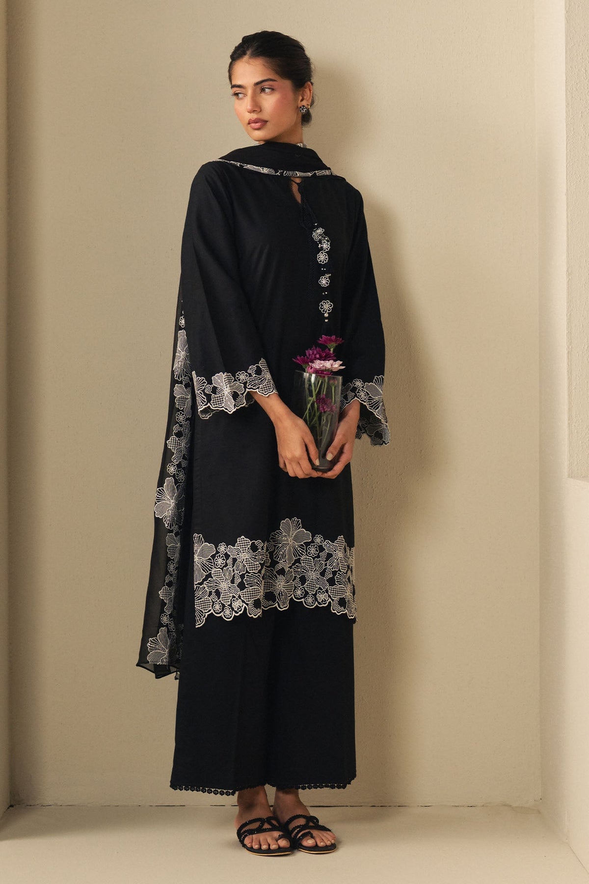 LUXE NOIR-2PC (SHIRT & DUPATTA)