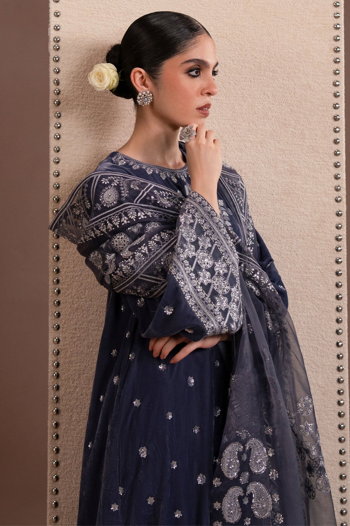 CHARCOAL GRACE- 4PC VELVET EMBROIDERED SUIT