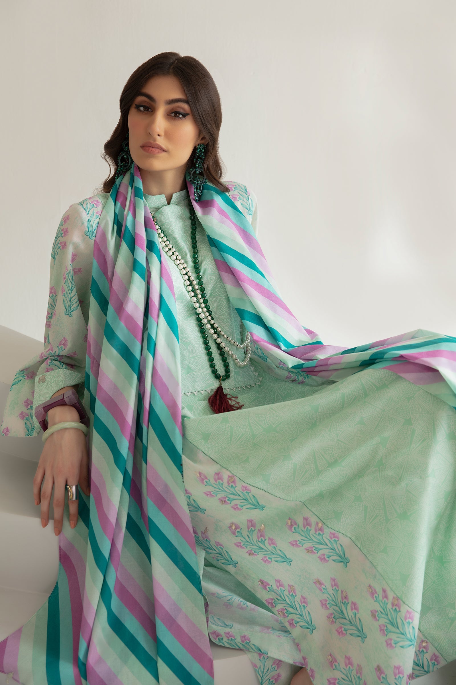 https://cdn.shopify.com/s/files/1/0081/0283/8329/products/Untitled-1_0000_1O9A7140.jpg?v=1677049229