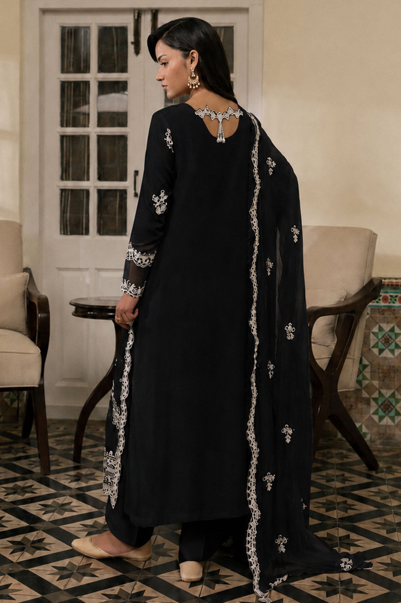 PALE BLACK-3PC (SHIRT, TROUSER & DUPATTA)