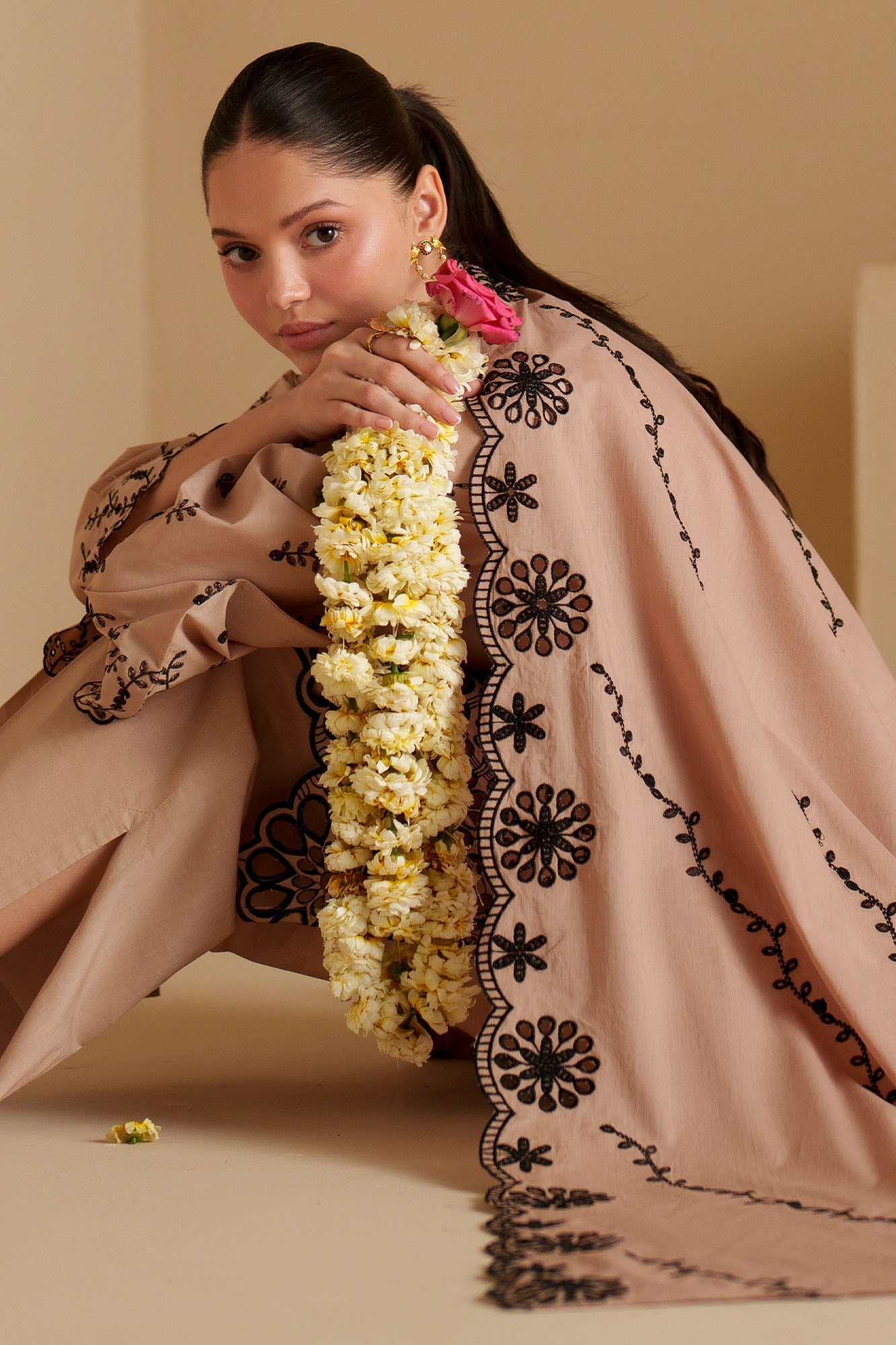 ORNATE DUSK-3PC CHIKANKARI SUIT