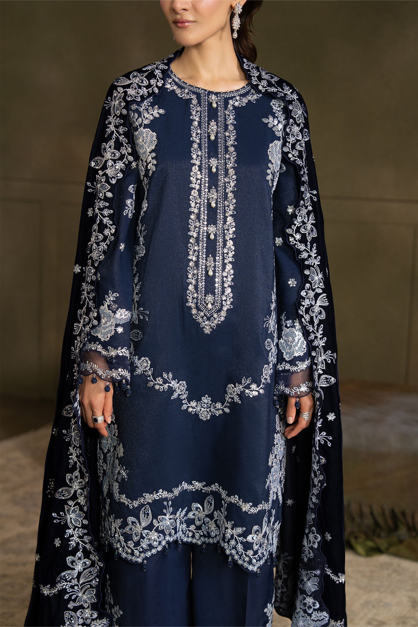 SPARKLING FLEUR-3PC FANCY YARN EMBROIDERED SUIT