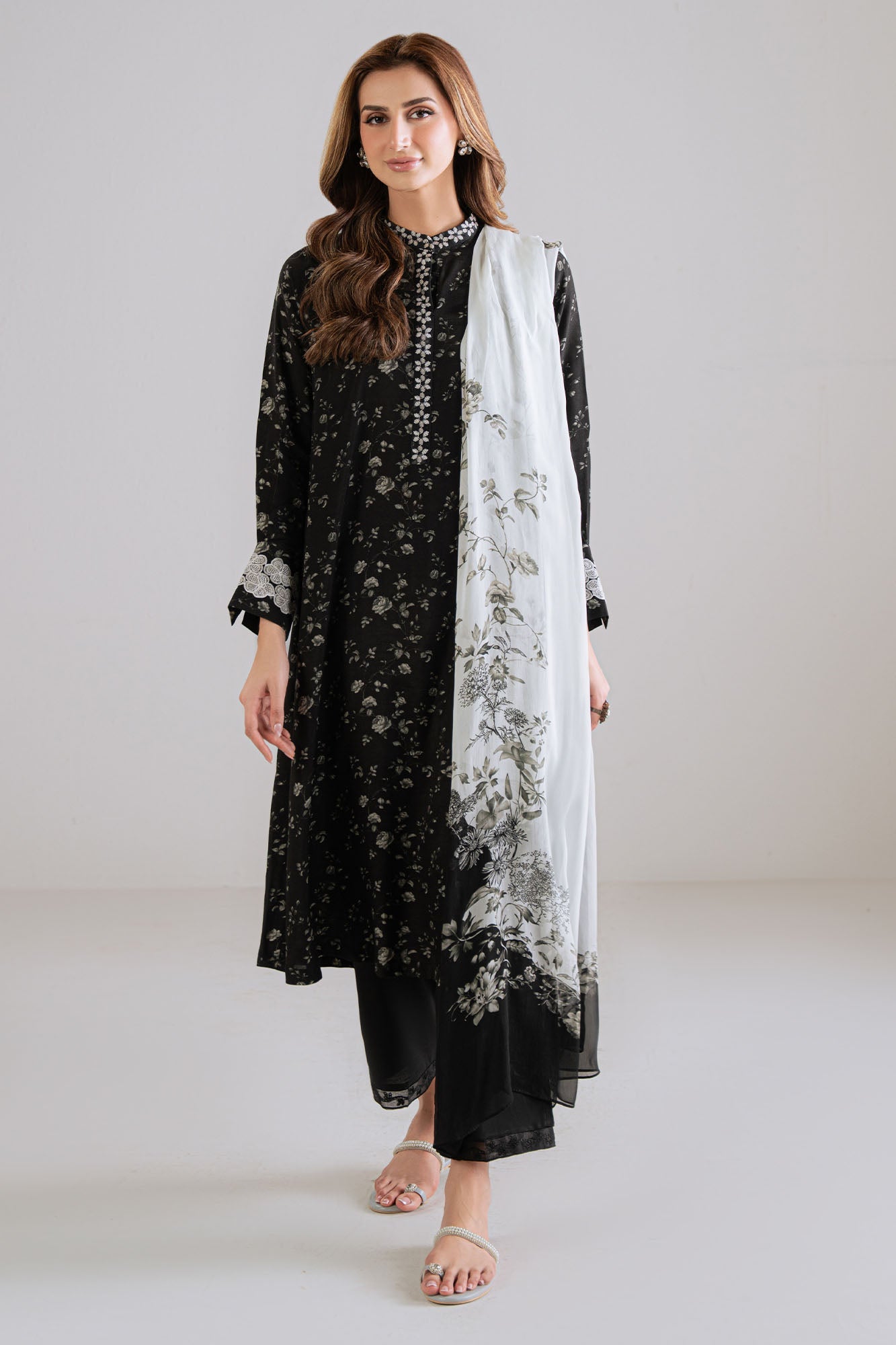 NOIR REIGN-2PC (SHIRT & DUPATTA)