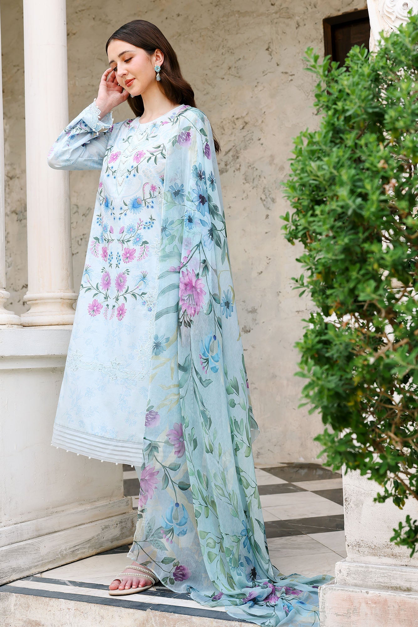 AQUA GLINT-3PC EMBROIDERED LAWN SUIT