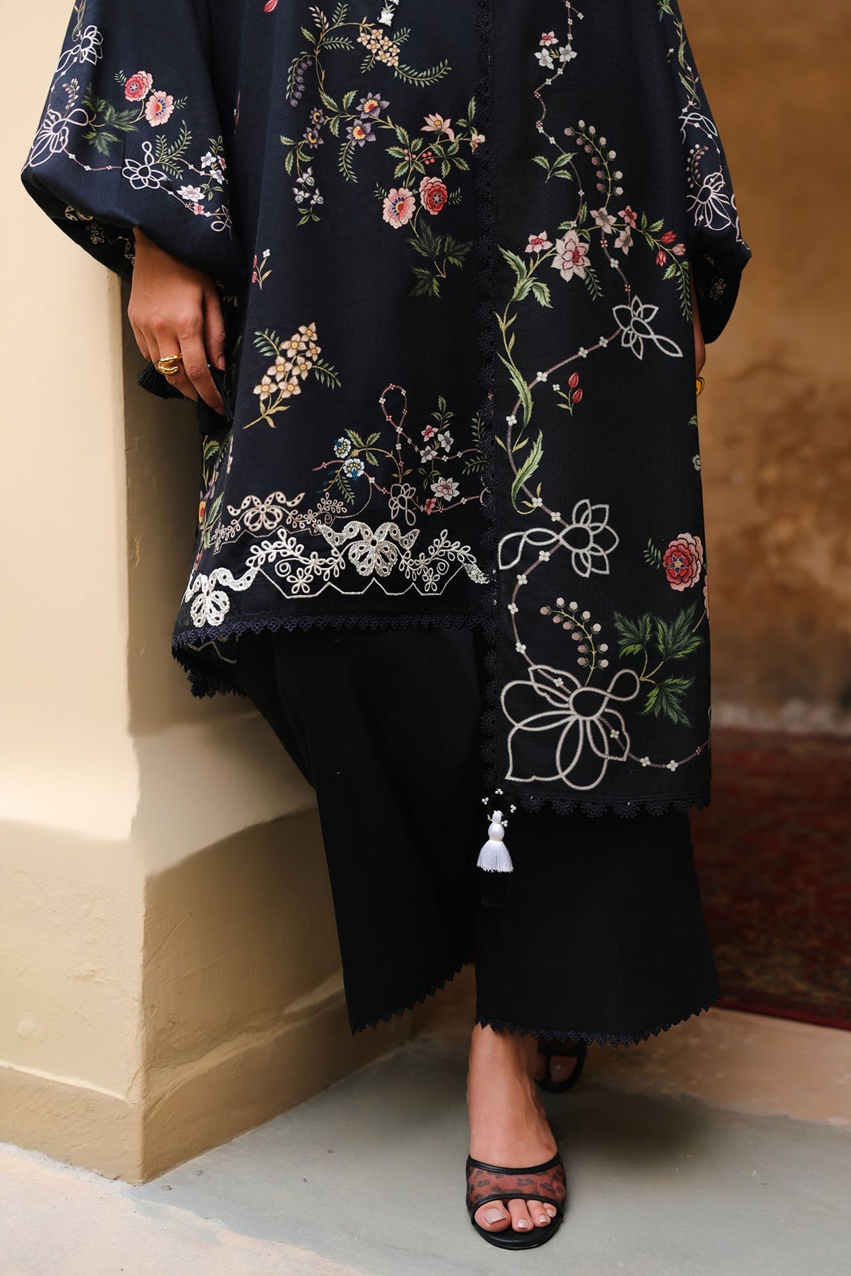 VELVET ONYX-3PC SATIN PRINTED SUIT