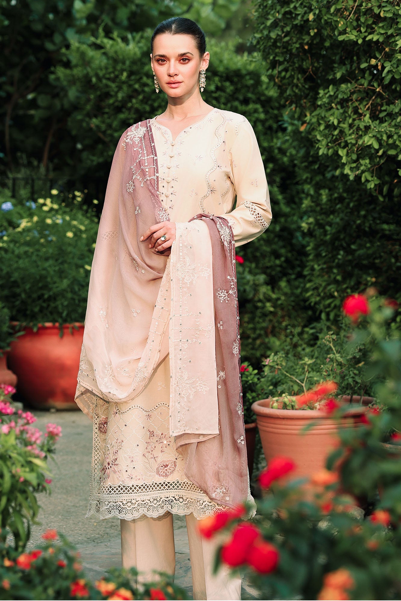 SAND DUNE-3PC EMBROIDERED LAWN SUIT