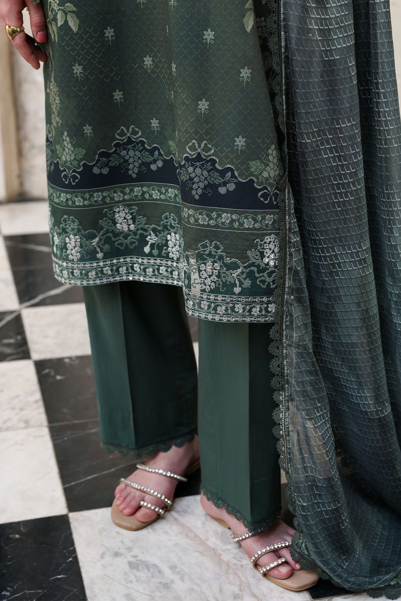 FOREST MUSE-3PC EMBROIDERED LAWN SUIT