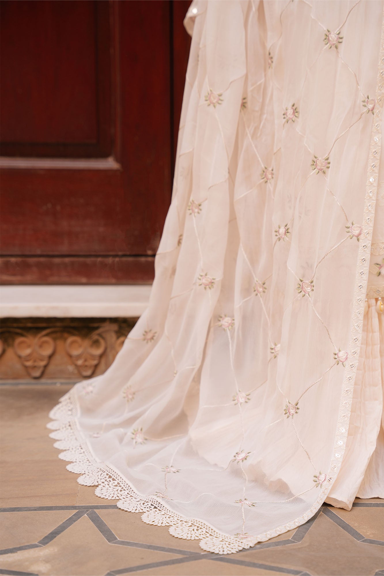CLOUD GARDEN-3PC EMBROIDERED LAWN SUIT