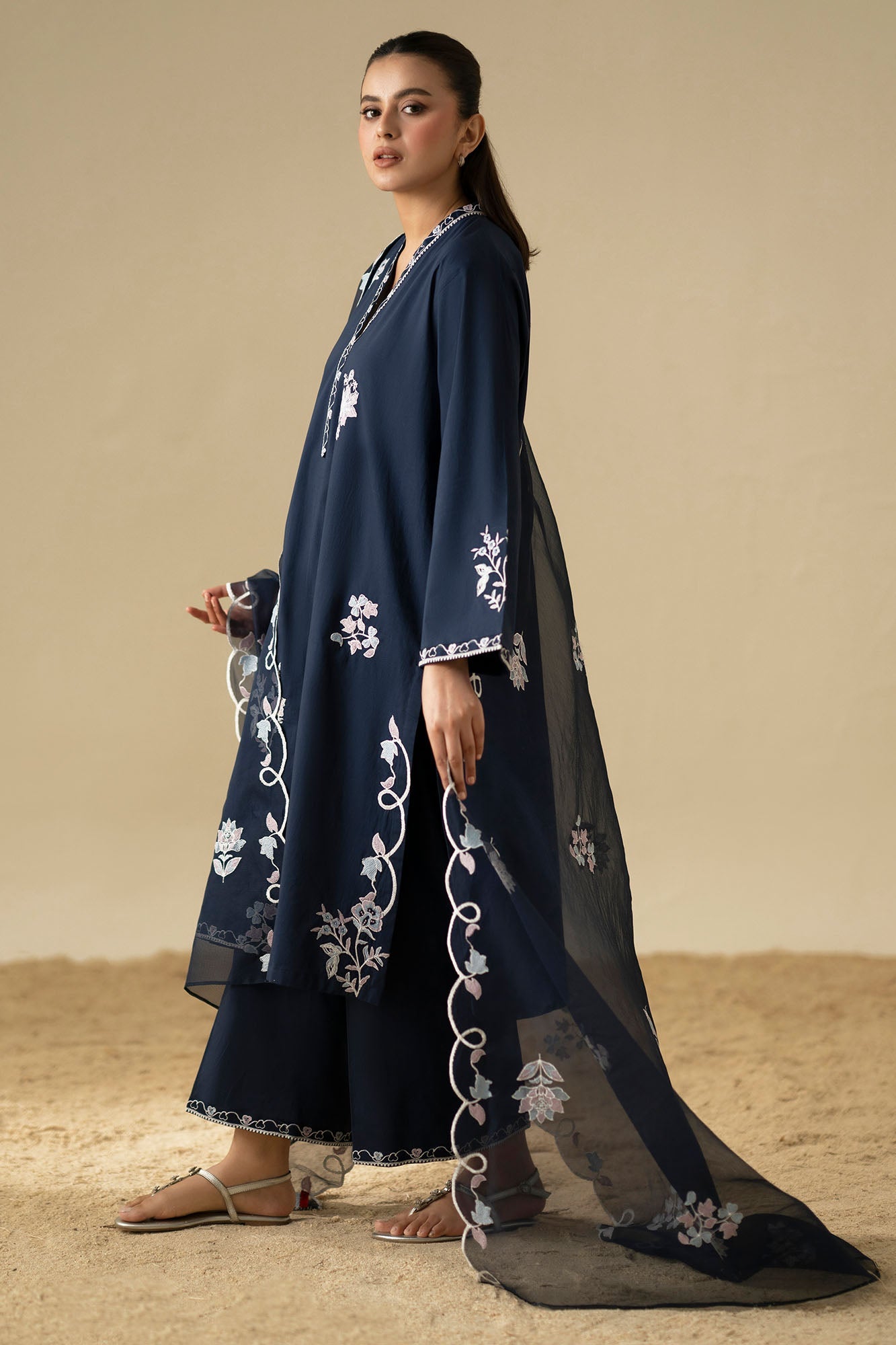 AZURE GRACE-3PC (SHIRT, TROUSER & DUPATTA)