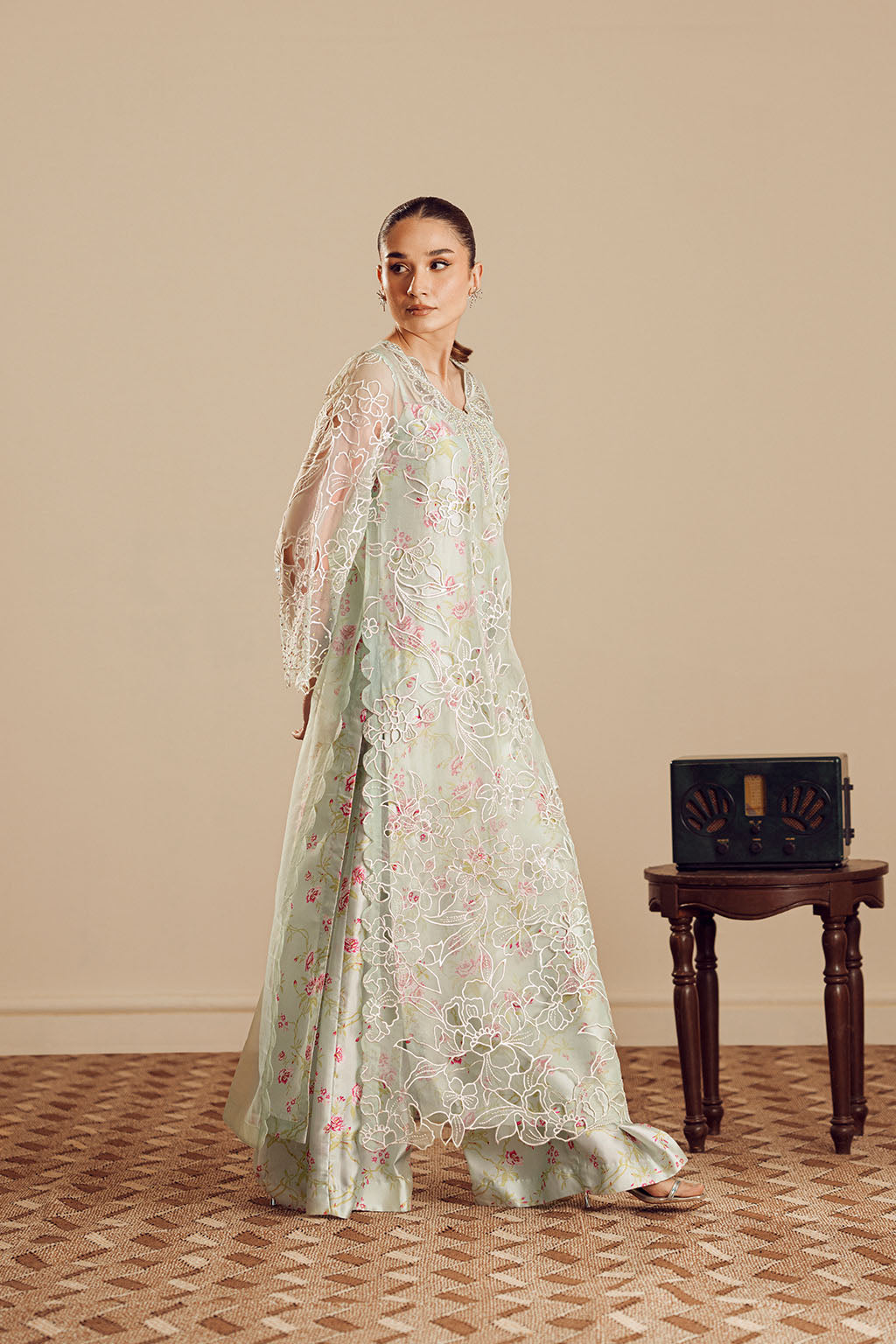 https://cdn.shopify.com/s/files/1/0019/7217/4947/files/Untitled-1_0006_MTB04089.jpg?v=1764583054