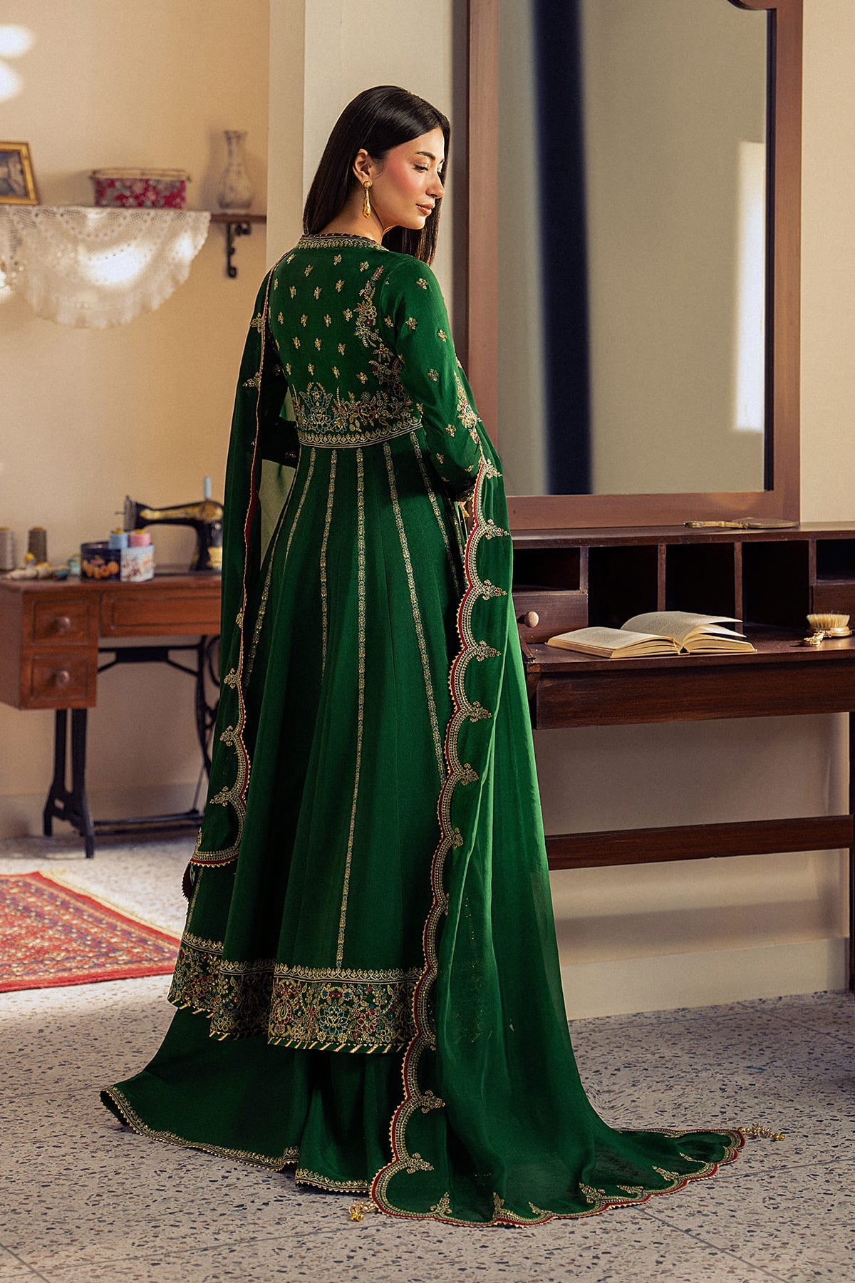 Pavelle - 3 Piece Silk RTW