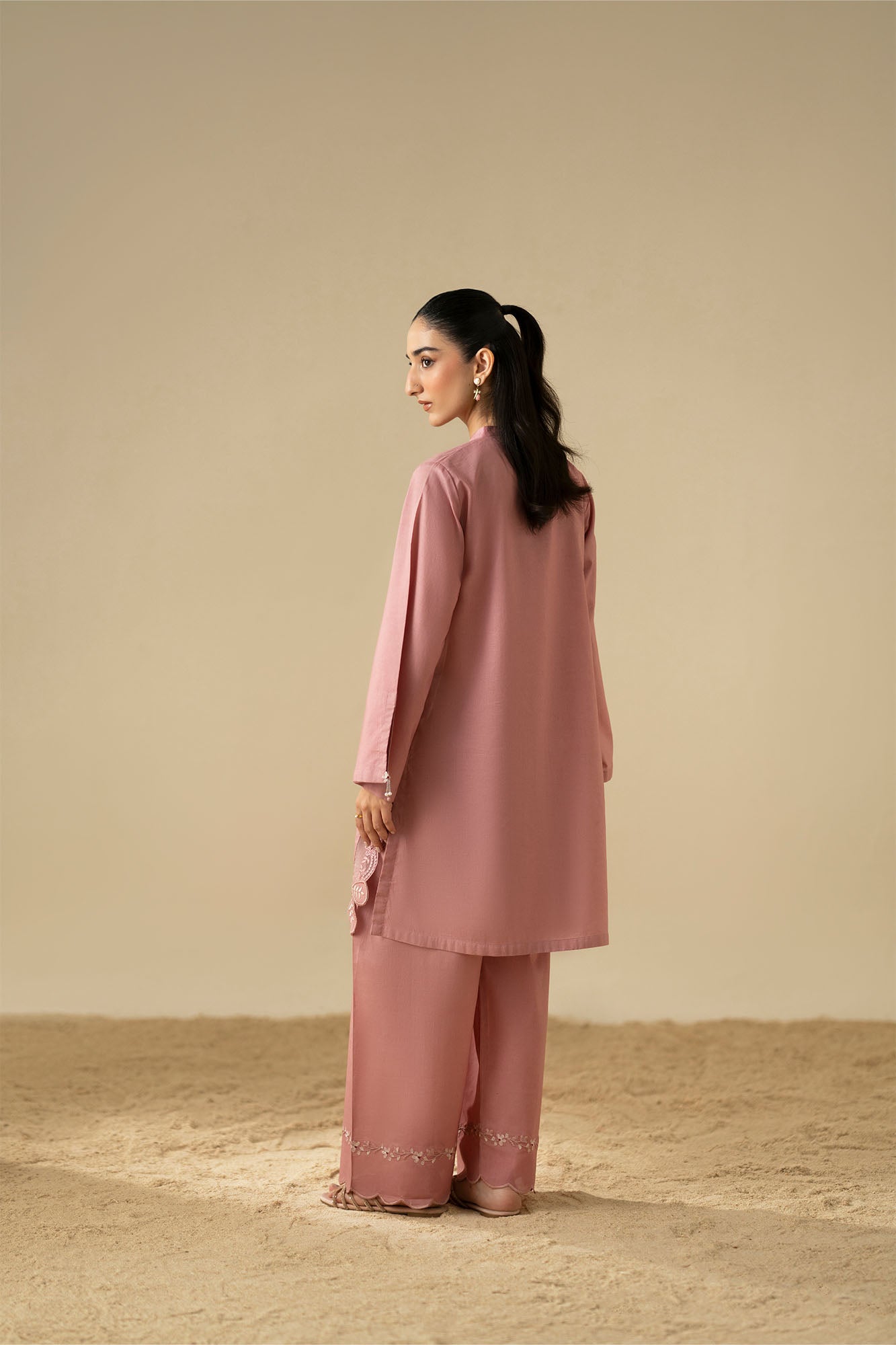 BLUSH BLOOM-2PC (SHIRT & SHALWAR)