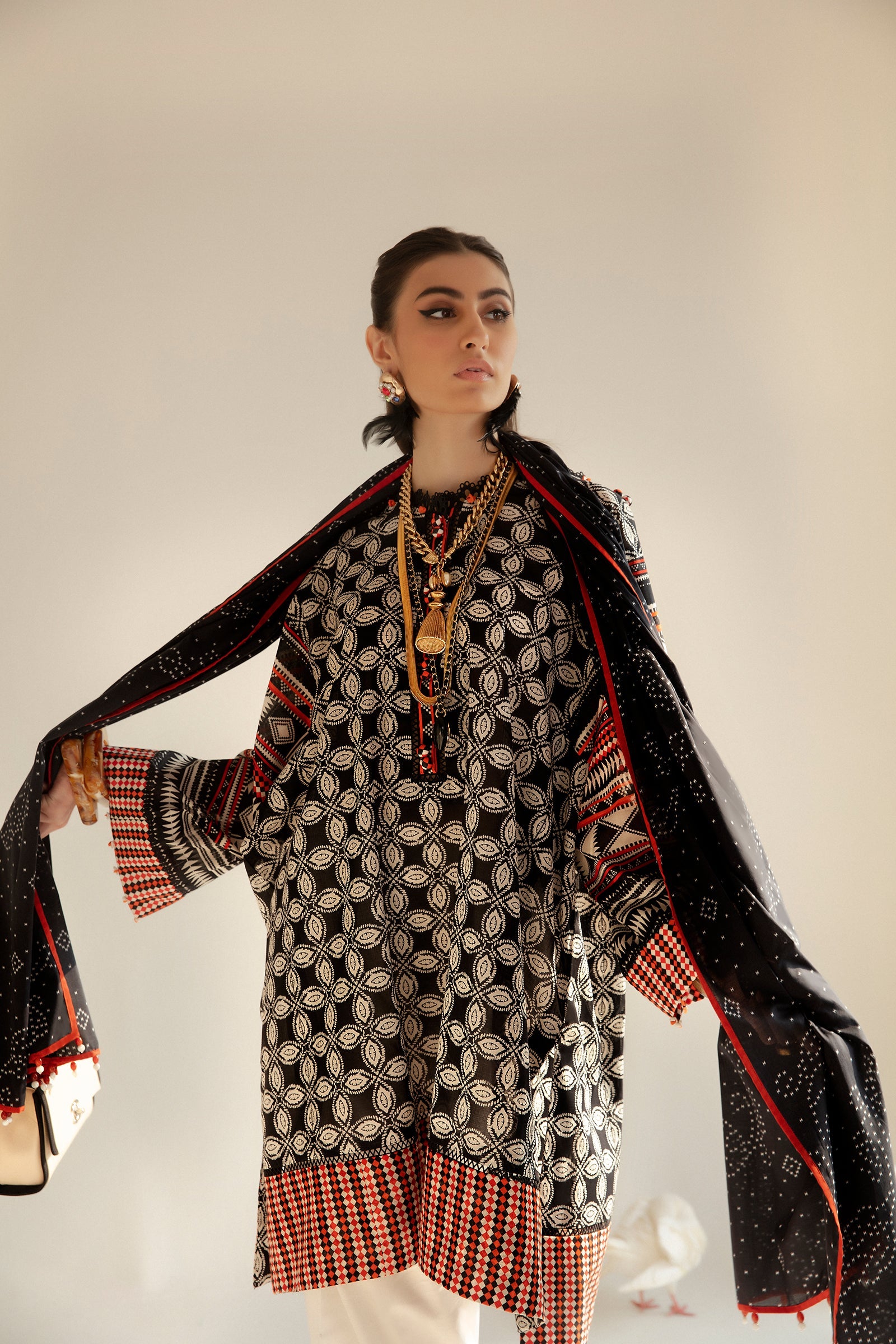 https://cdn.shopify.com/s/files/1/0081/0283/8329/products/Untitled-1_0011_1O9A8145a.jpg?v=1677053808