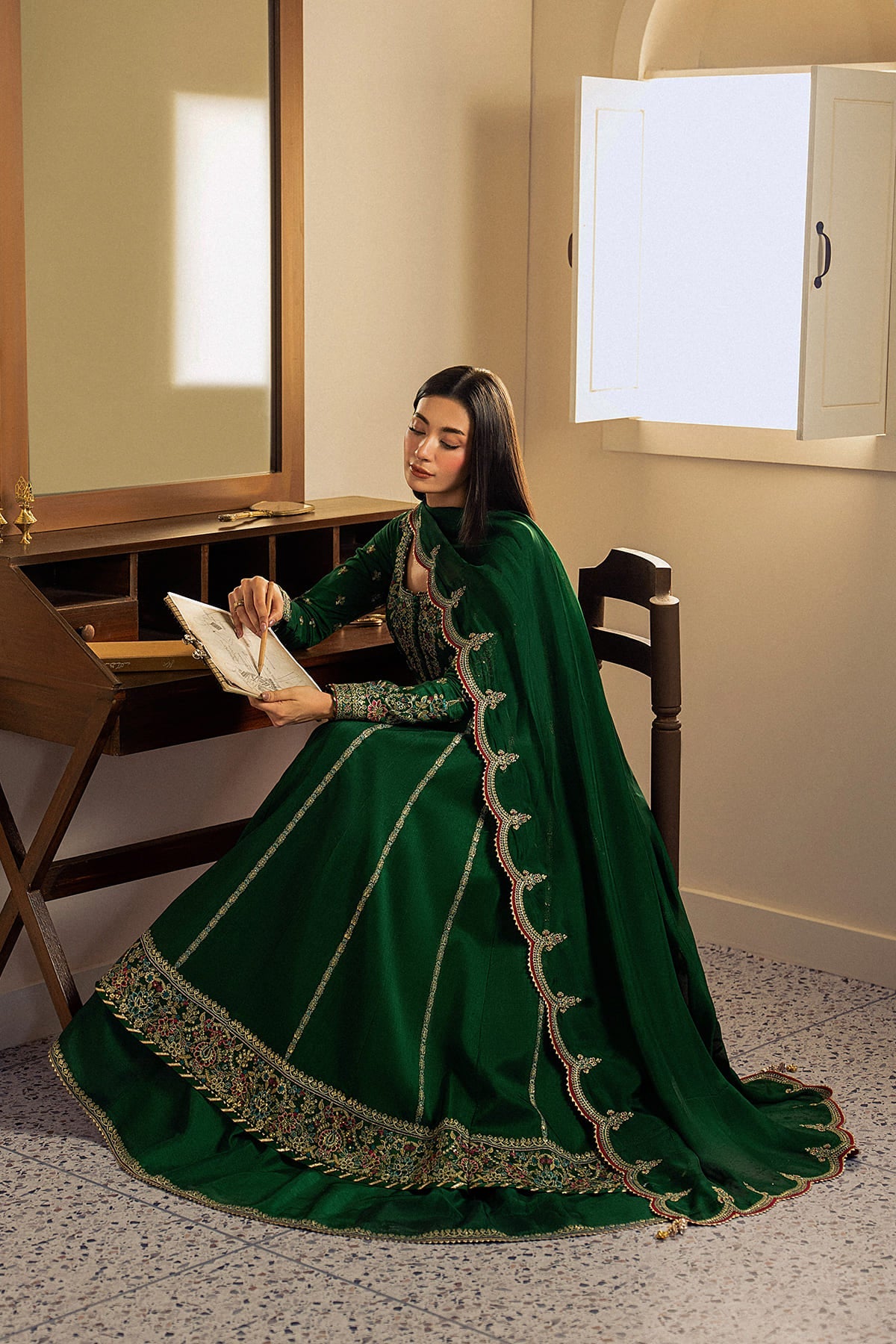 Pavelle - 3 Piece Silk RTW