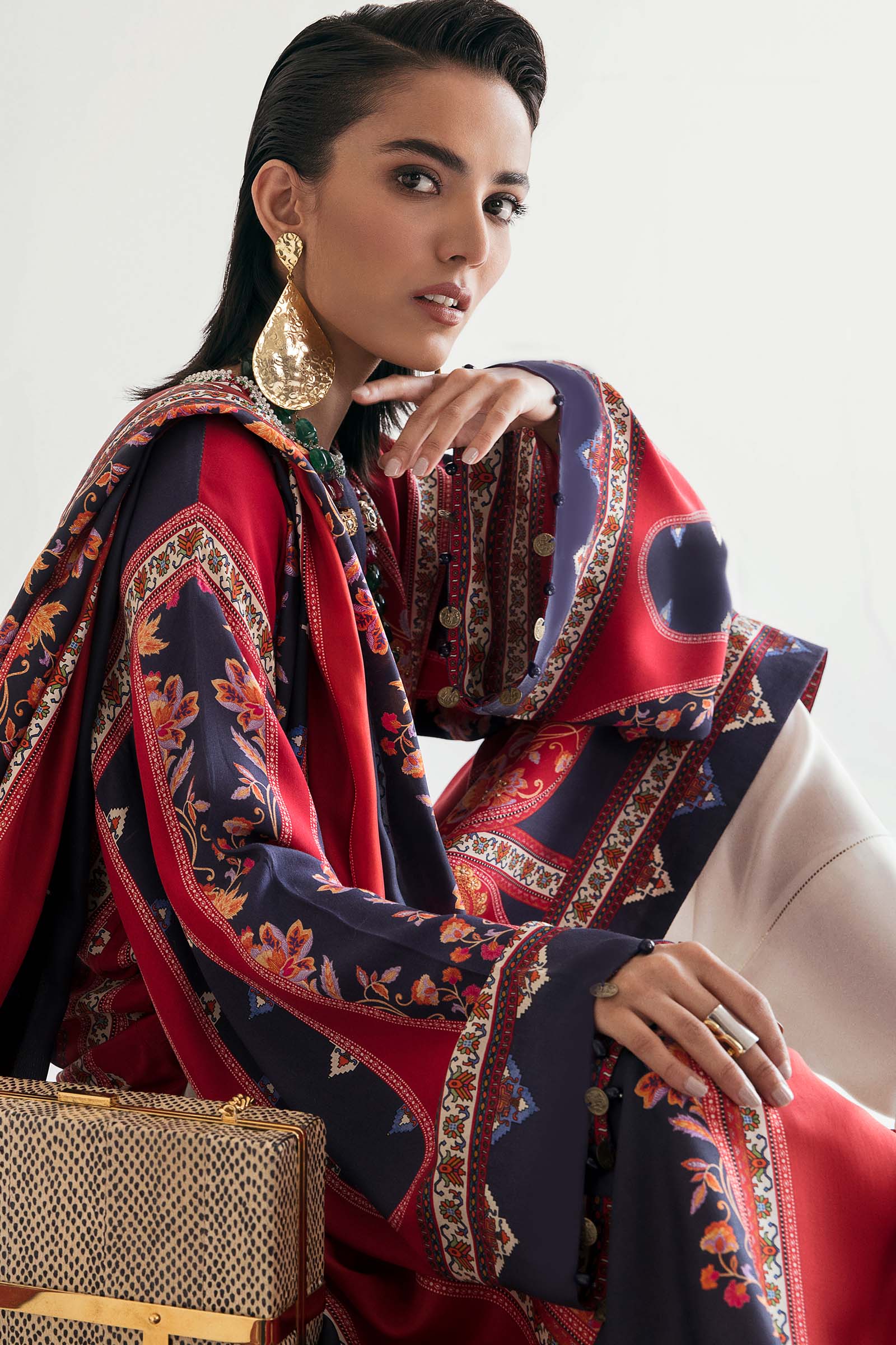 https://cdn.shopify.com/s/files/1/1678/4755/products/Untitled-1_0014_1O9A5753.jpg?v=1655208253