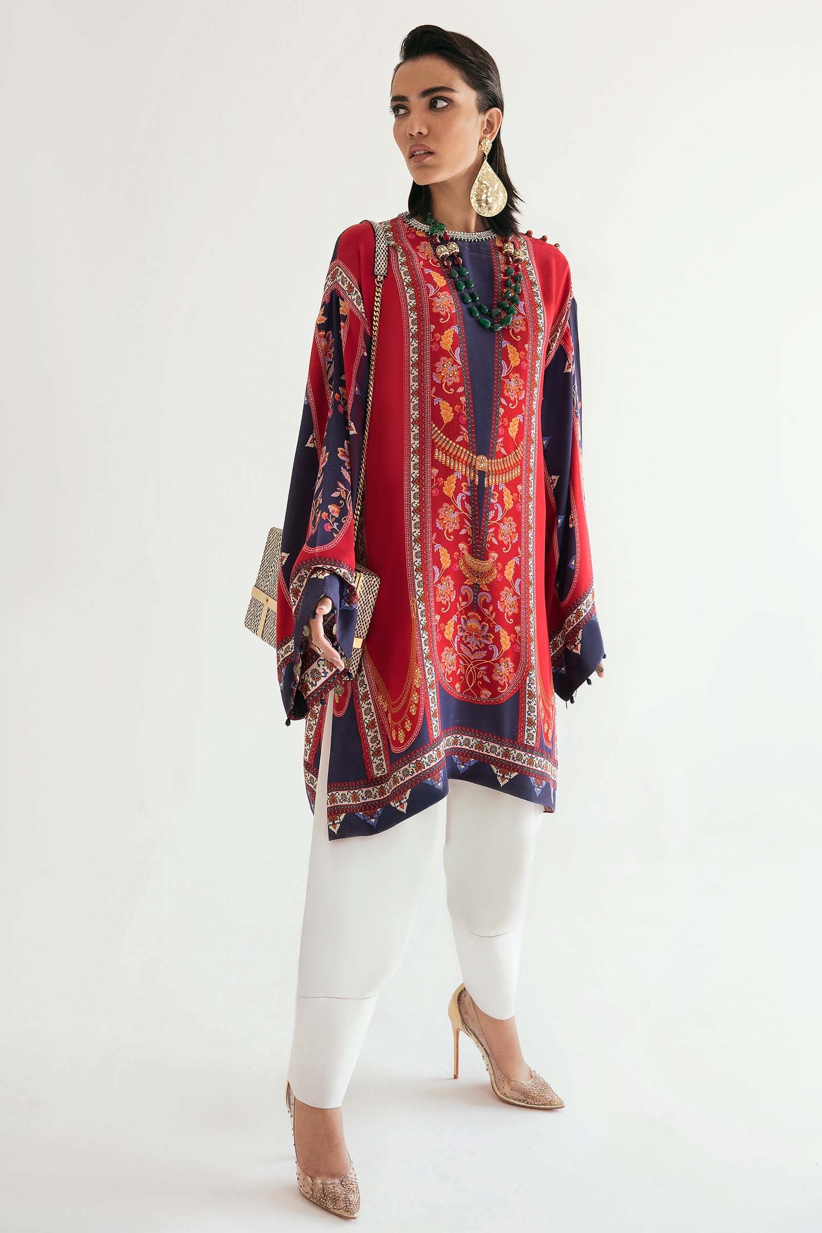 https://cdn.shopify.com/s/files/1/1678/4755/products/Untitled-1_0015_1O9A5588.jpg?v=1655208253