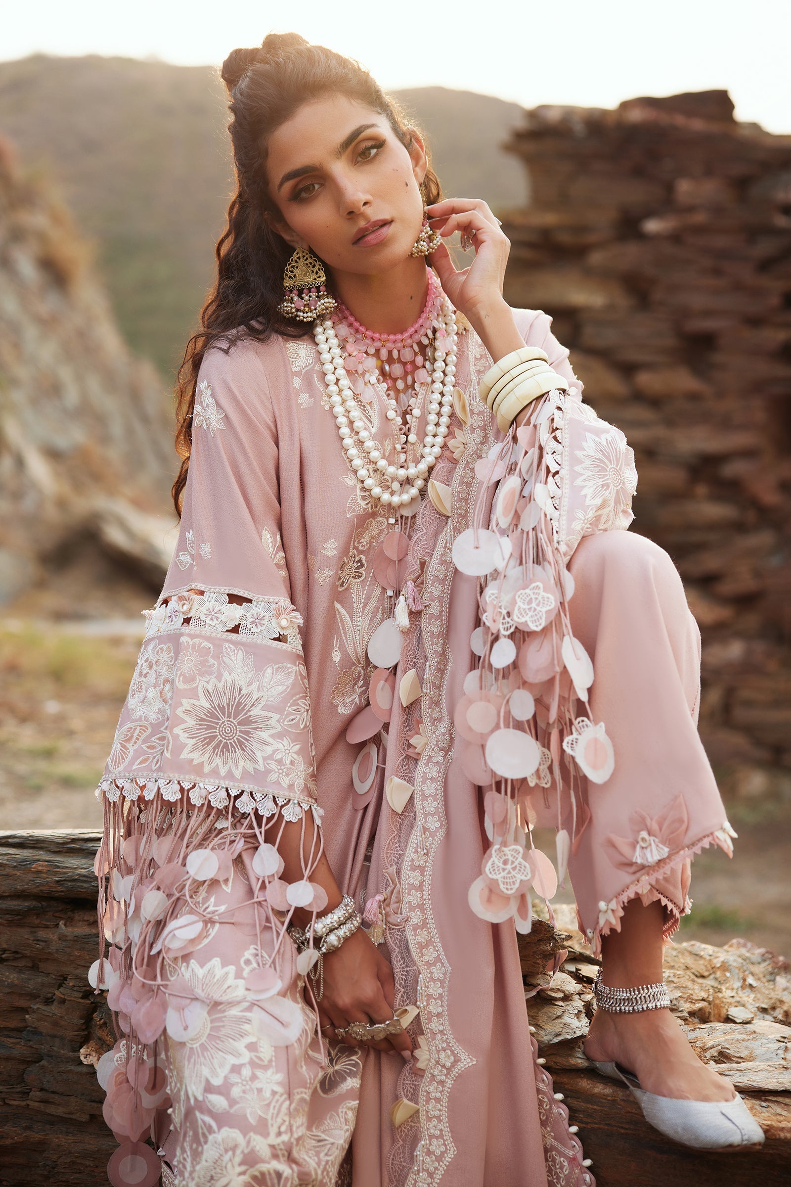 https://cdn.shopify.com/s/files/1/1678/4755/files/Untitled-1_0020_047A2444.jpg?v=1733311651