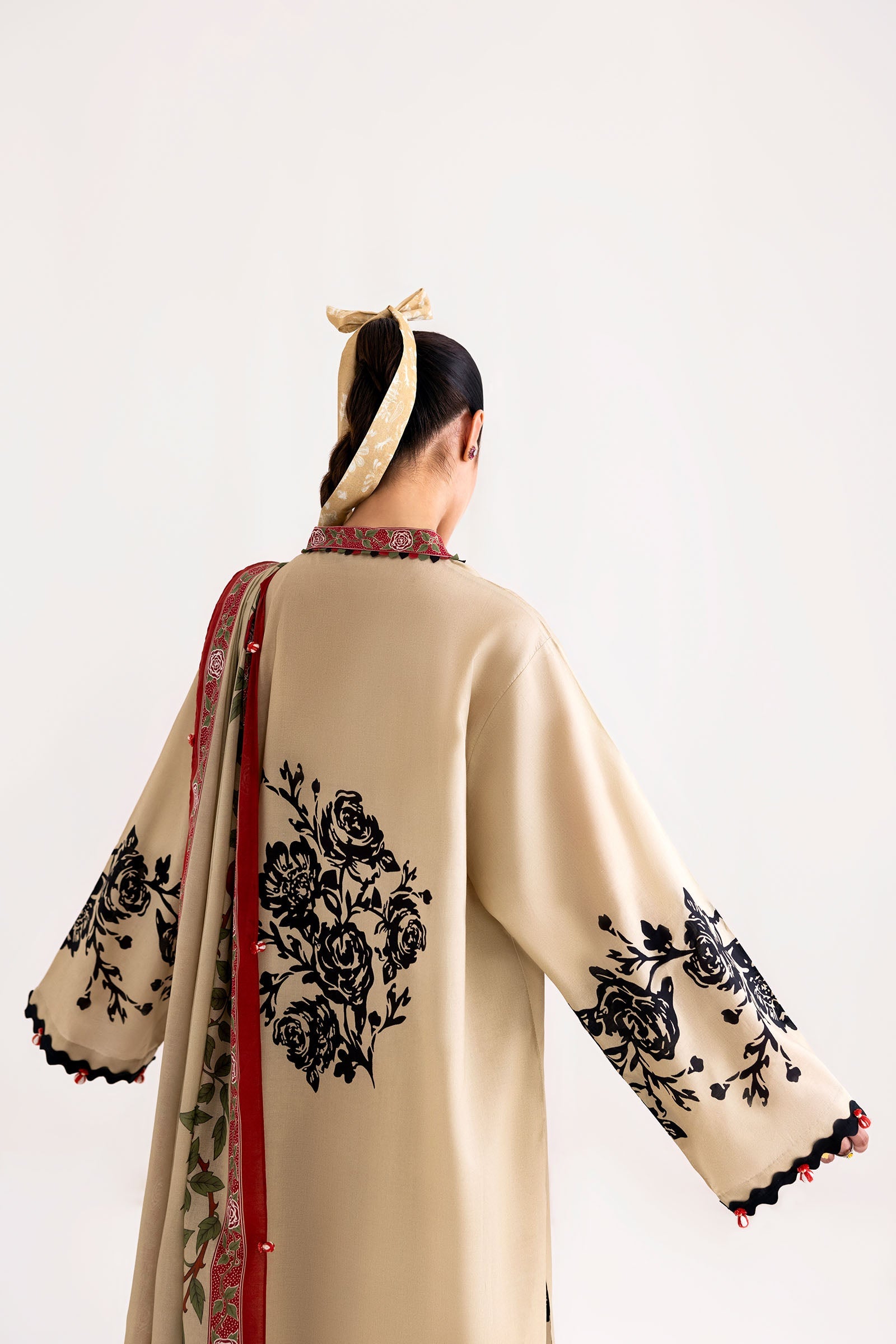 https://cdn.shopify.com/s/files/1/0081/0283/8329/files/Untitled-1_0020_2C5A3391.jpg?v=1751050195