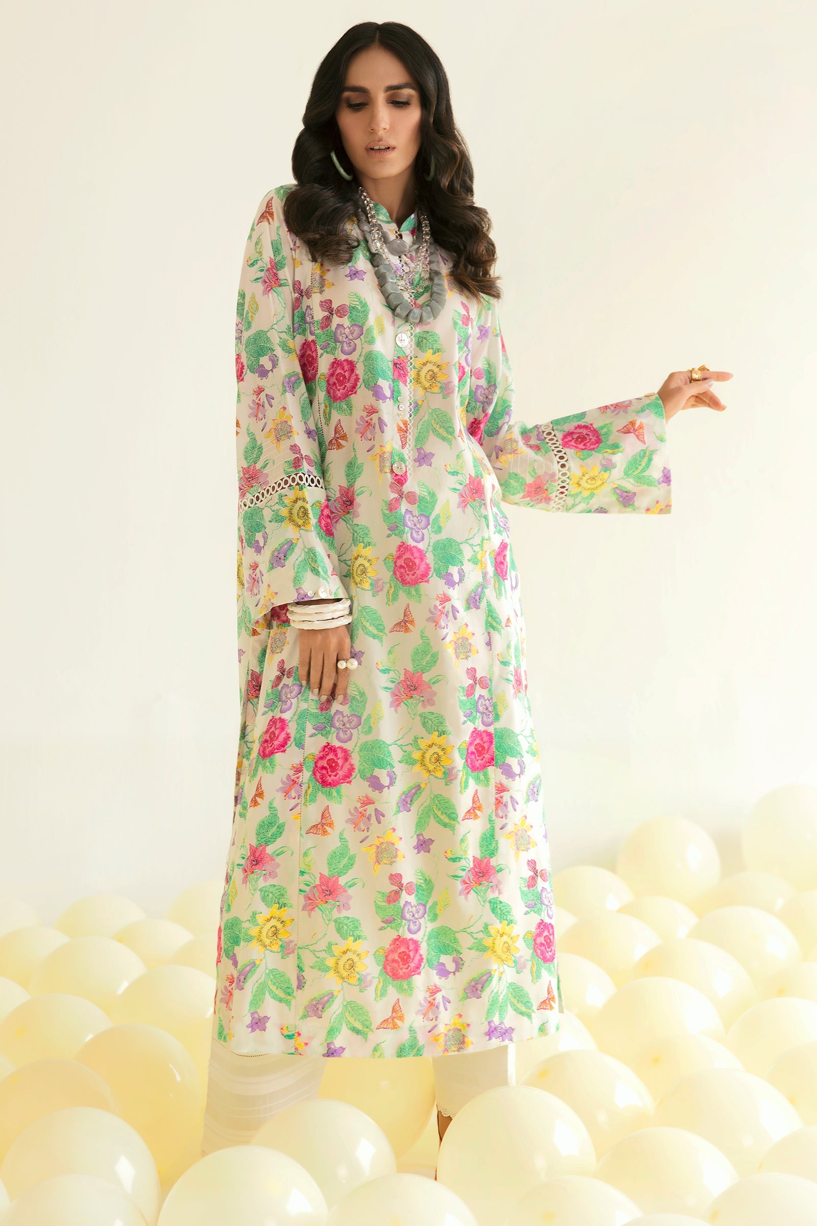 https://cdn.shopify.com/s/files/1/0081/0283/8329/products/Untitled-1_0024_1O9A6265.jpg?v=1677049459