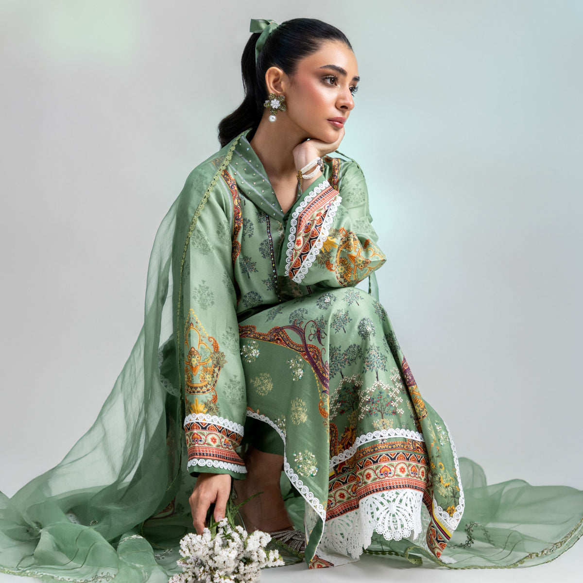 N U R-3