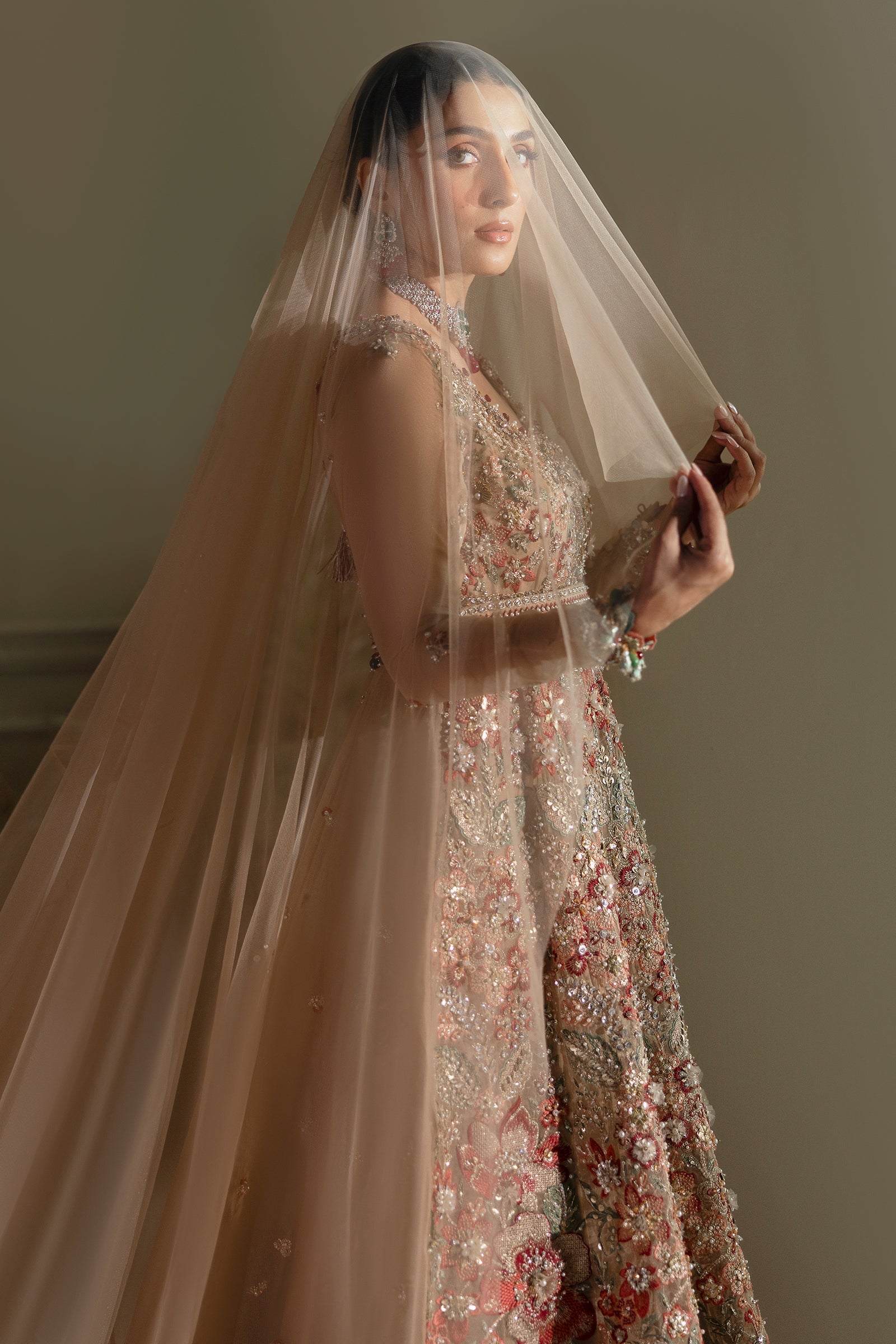 Élan – Maharani EC24-04 Style