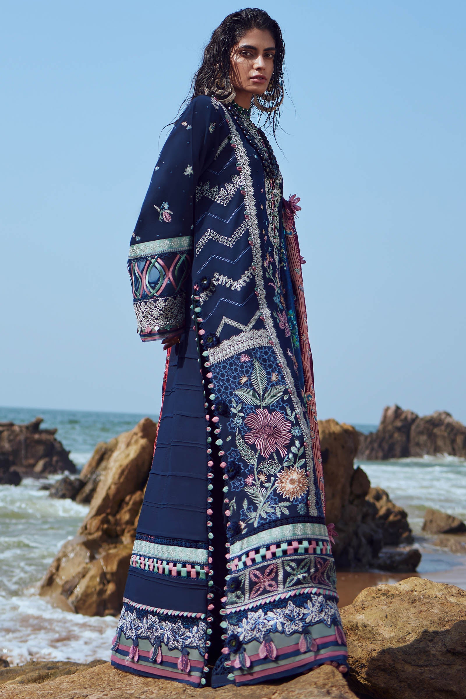 https://cdn.shopify.com/s/files/1/1678/4755/files/Untitled-2_0023_047A1542copy.jpg?v=1700736863