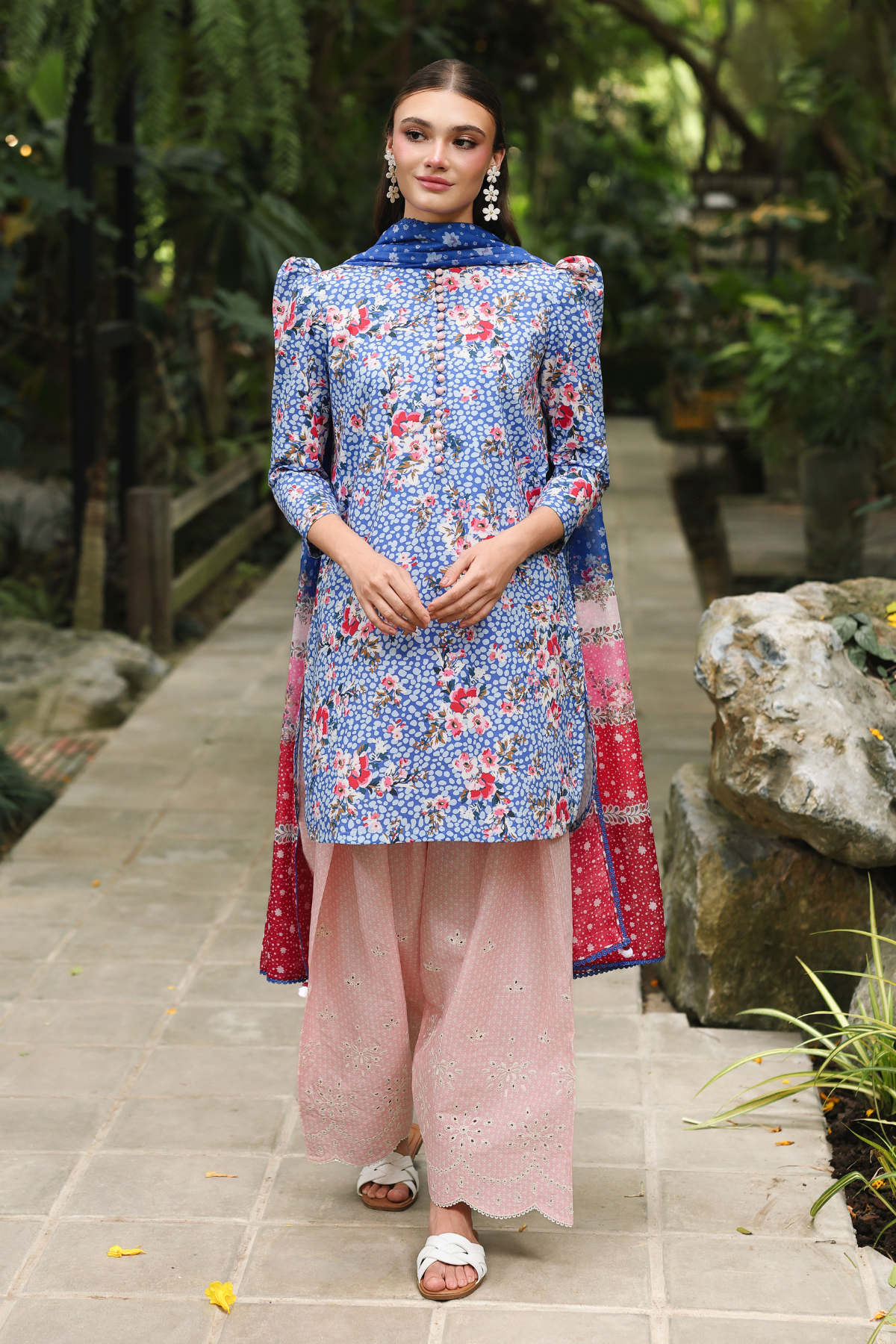 EMBROIDERED LAWN USE-9393