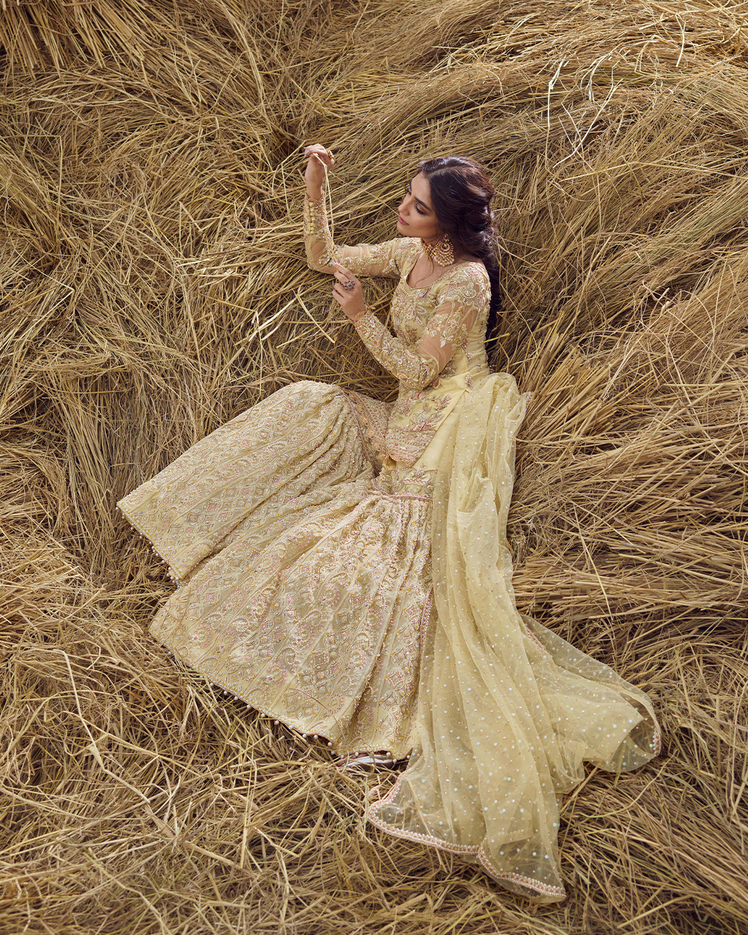 Faiza Saqlain – Famya Style