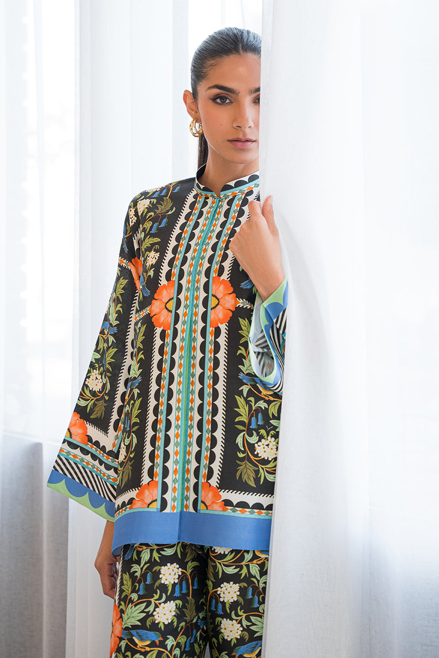 https://cdn.shopify.com/s/files/1/0588/3661/5221/files/Val_A_casual_5.jpg?v=1751622752