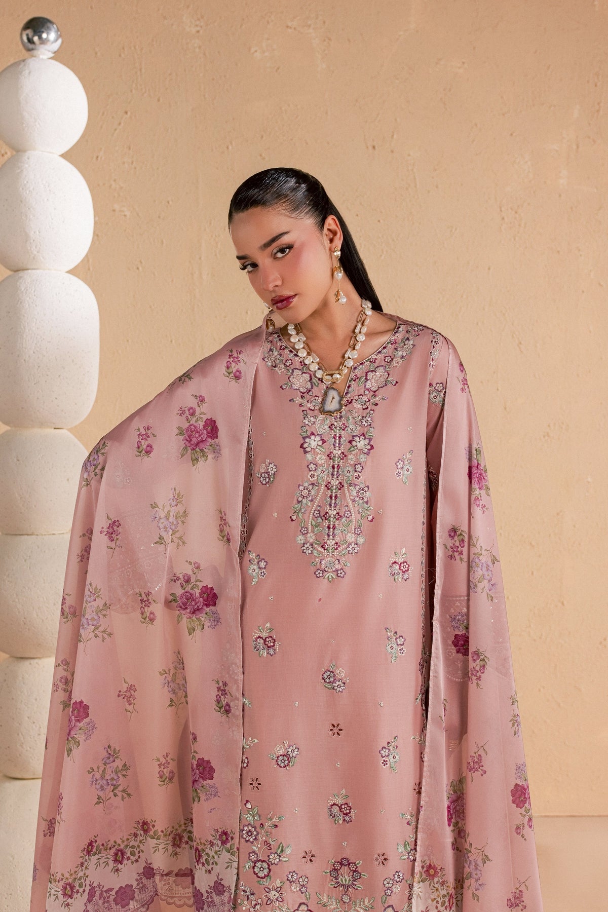 Velora 3Pc - Luxury Embroidered Lawn