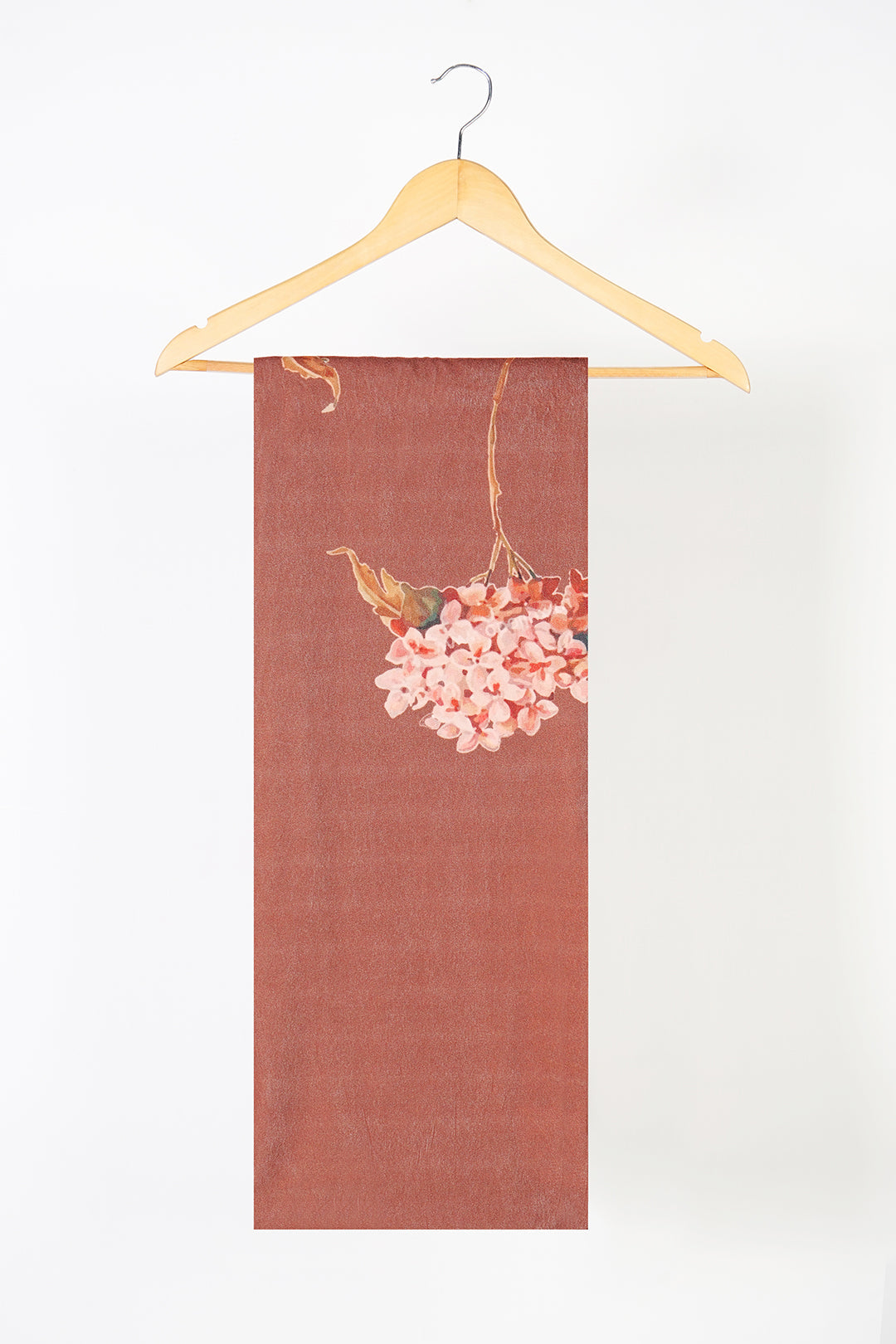https://cdn.shopify.com/s/files/1/0611/8585/1568/products/W.FW22.227.T-2.jpg?v=1736337274