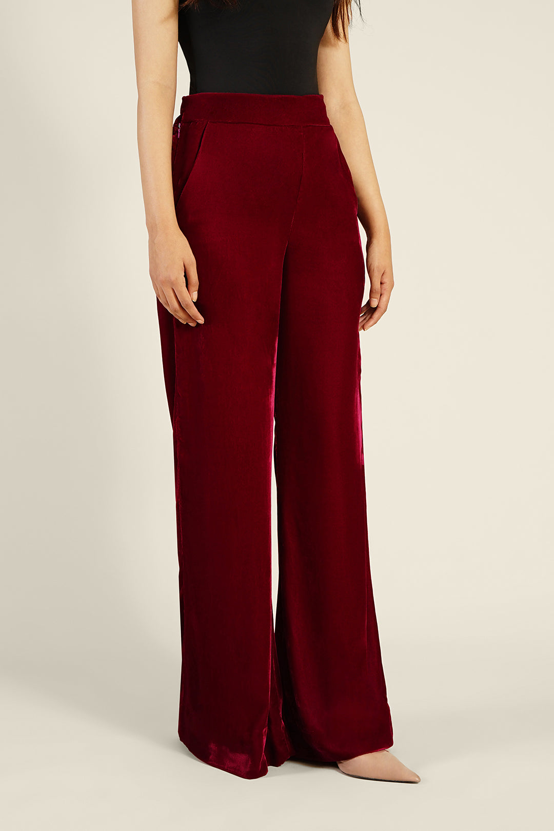 https://cdn.shopify.com/s/files/1/0611/8585/1568/files/W.FW23.202.P-2.jpg?v=1736335787